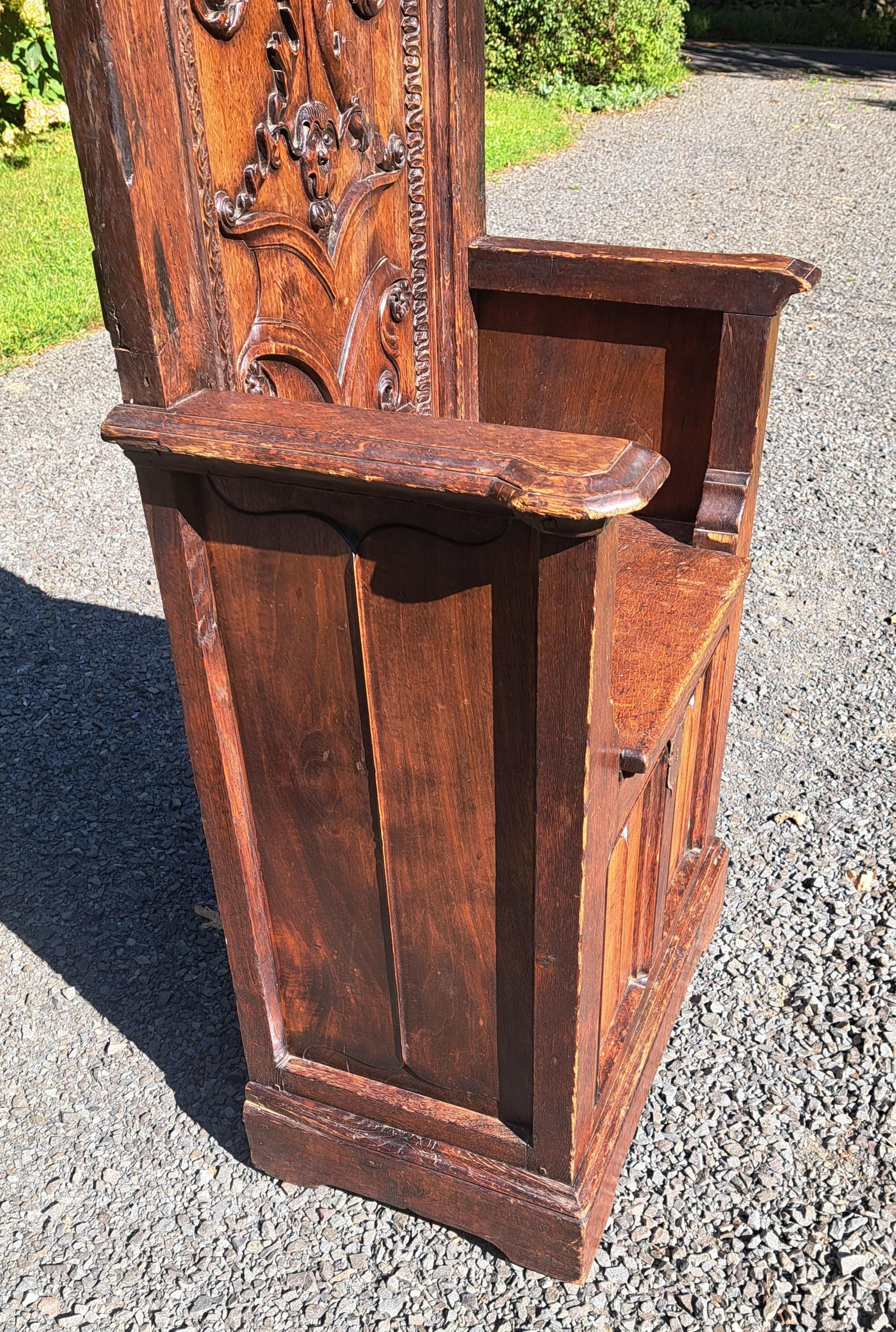 Antique English Throne Chair 19th Century For Sale 5