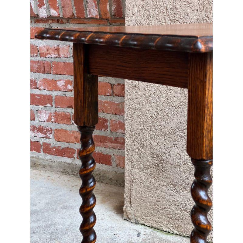 Antique English Tiger Oak Barley Twist Side Sofa Table Scalloped Edge, c1910 4