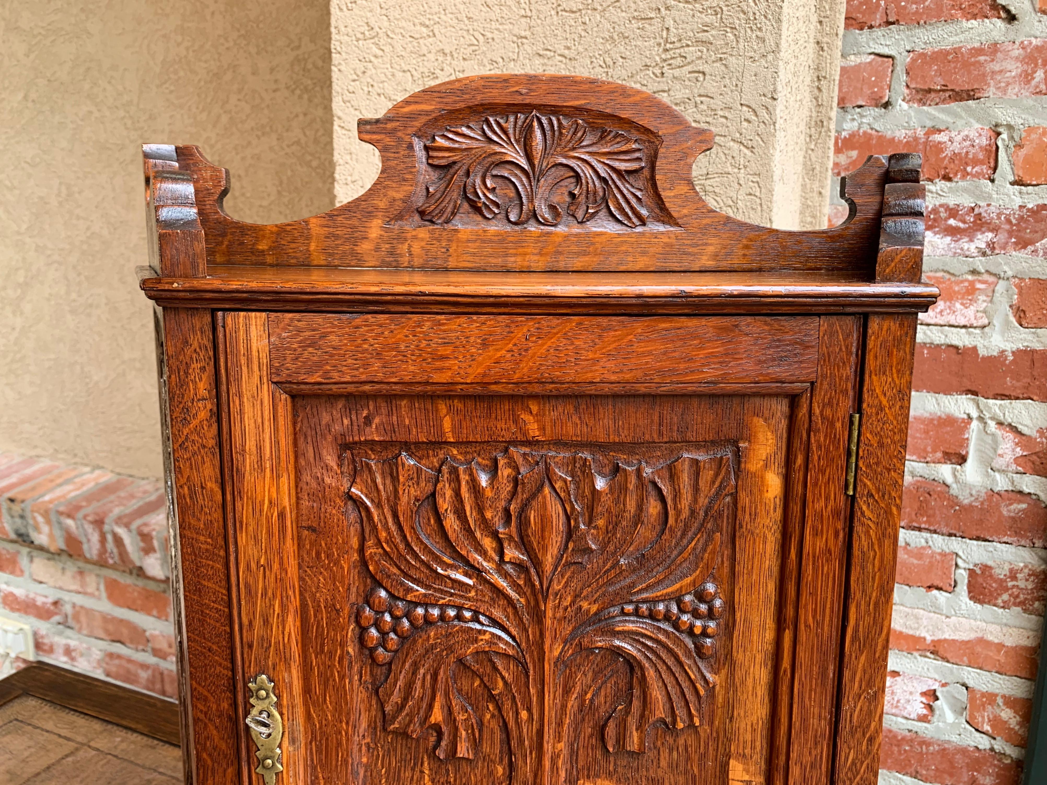 Antique English Tiger Oak Carved Cabinet Counter Wall Card Jewelry, circa 1900 4