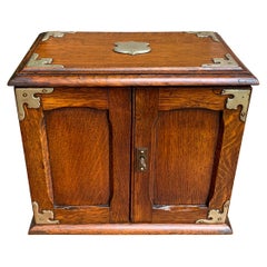 Antique armoire anglaise en chêne du tigre pour fumeurs de pipes Boîte de jeu de cartes Humidor Lift Top