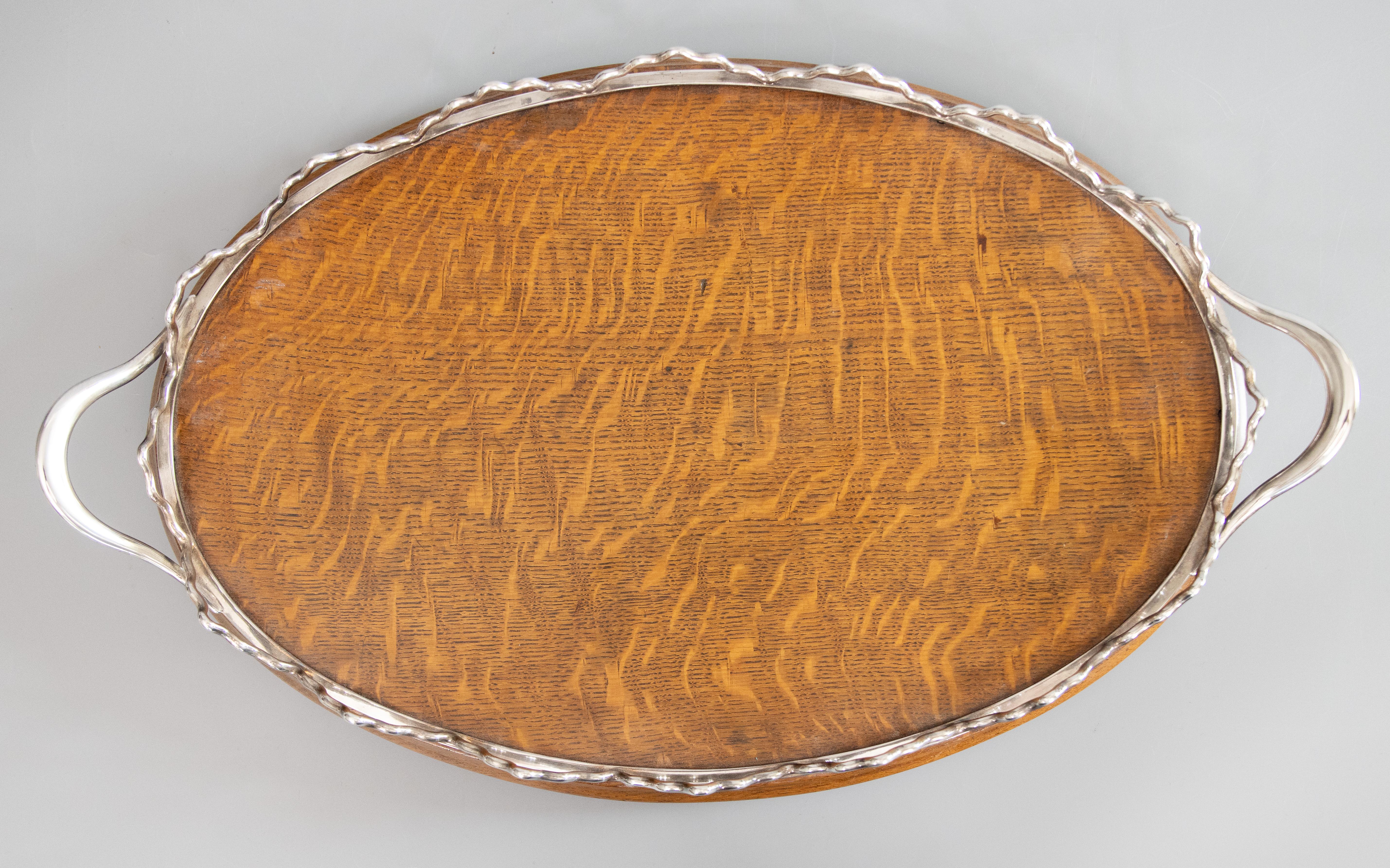 Antique English Tiger Oak & Silver Plate Oval Gallery Serving Tray In Good Condition In Pearland, TX