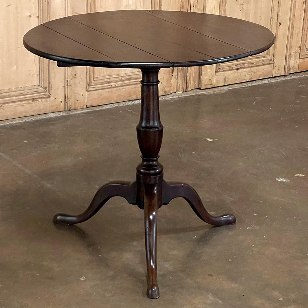 Hand-Crafted Antique English Tilt-Top Oval Lamp Table ~ End Table