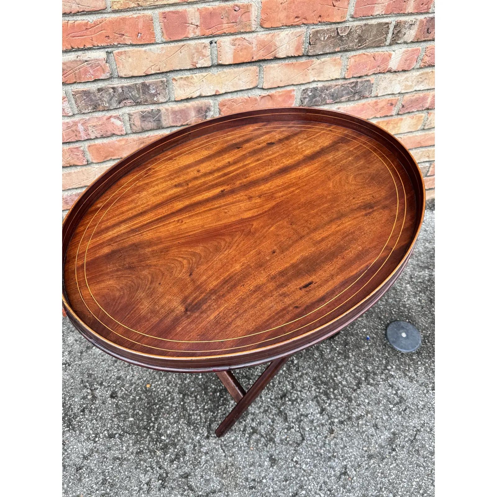 Table à plateau anglaise ancienne en vente 1