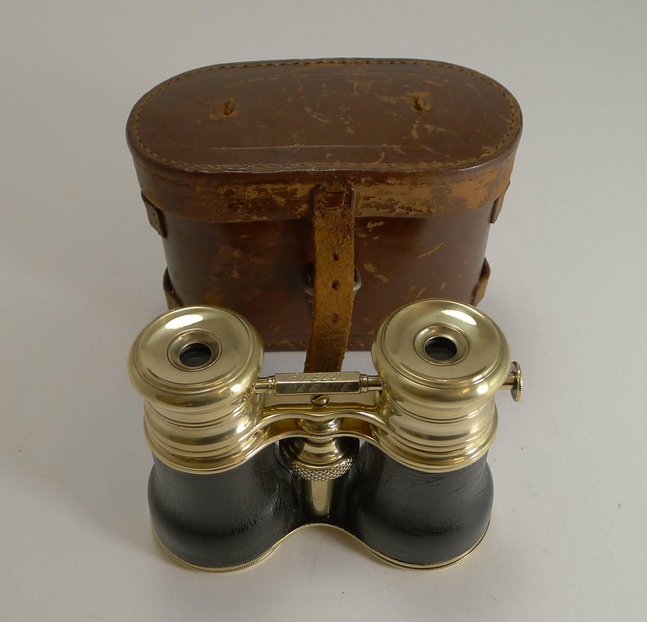 A really fabulous example of these highly sought-after and hard to find binoculars / field glasses with three lenses changed by the wheel at the side and indicated across the bridge labelled 