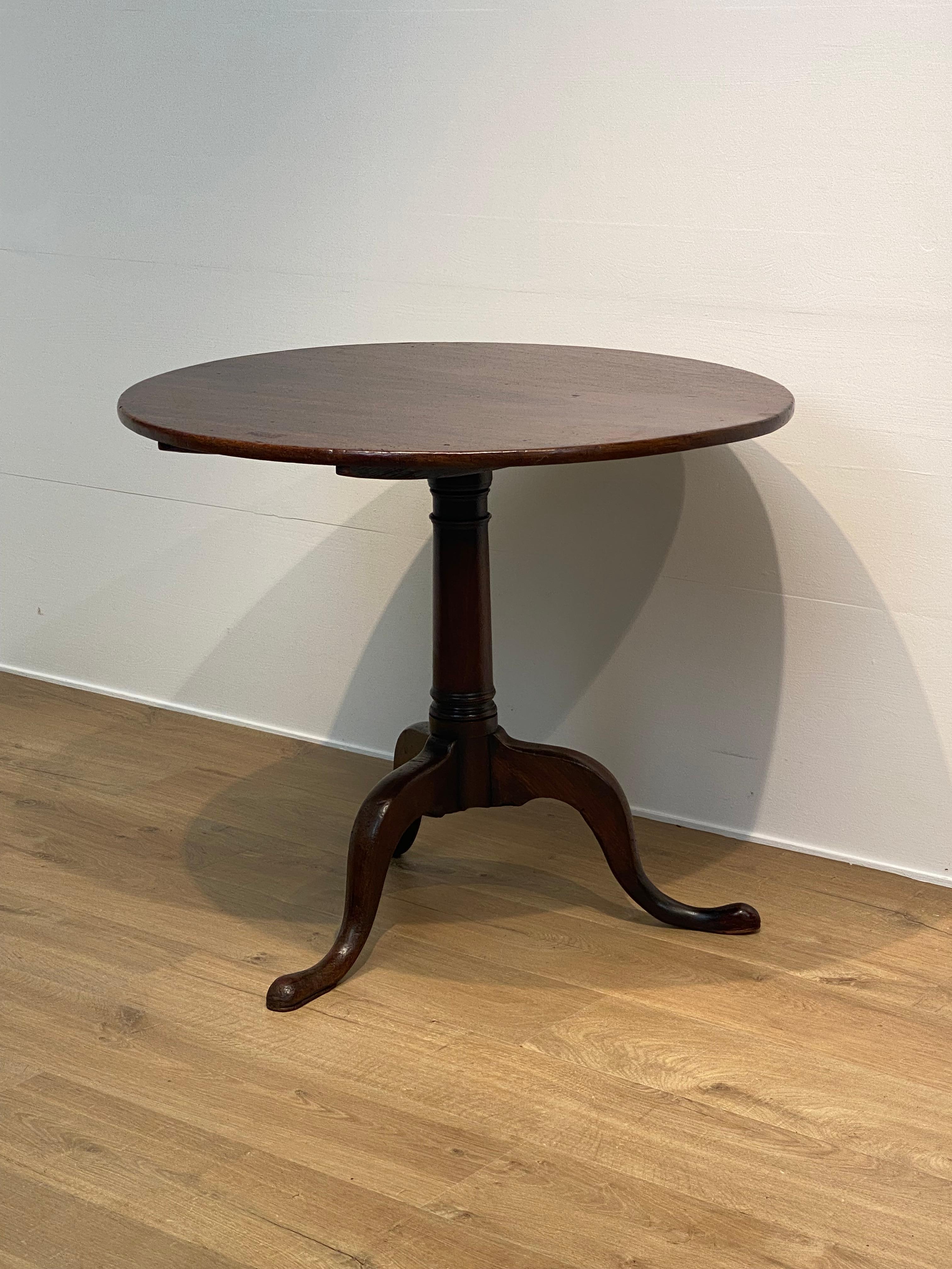 Antique English Tripod Table For Sale 2