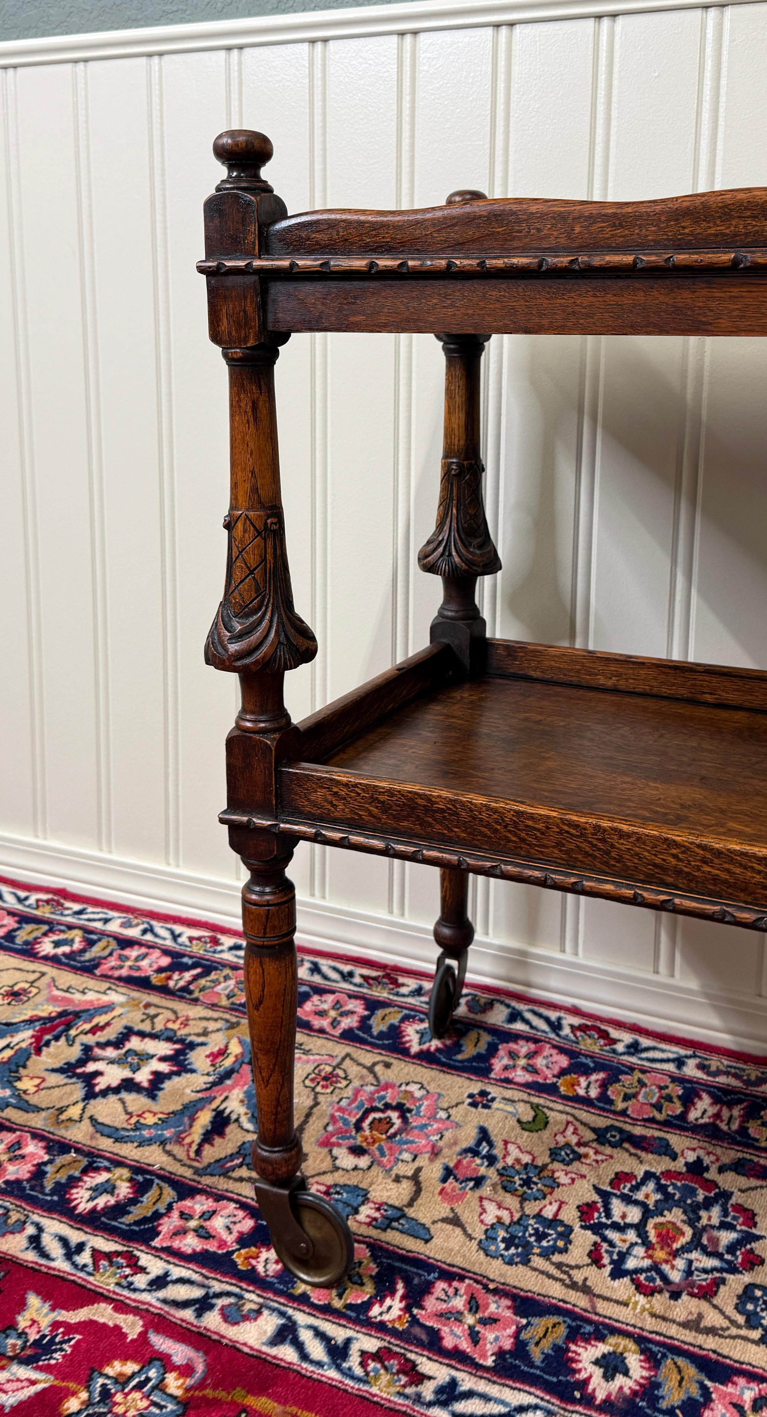 Antique English Trolley Tea Cart Pastry Cocktail Bar Cart Tray Tudor Oak 1930s For Sale 3