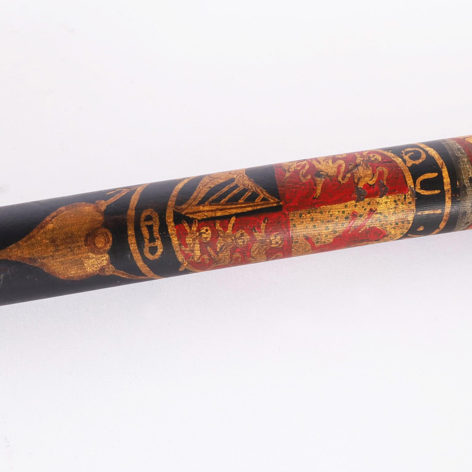 Antique English Truncheon with the Garter Coat of Arms In Good Condition In Palm Beach, FL