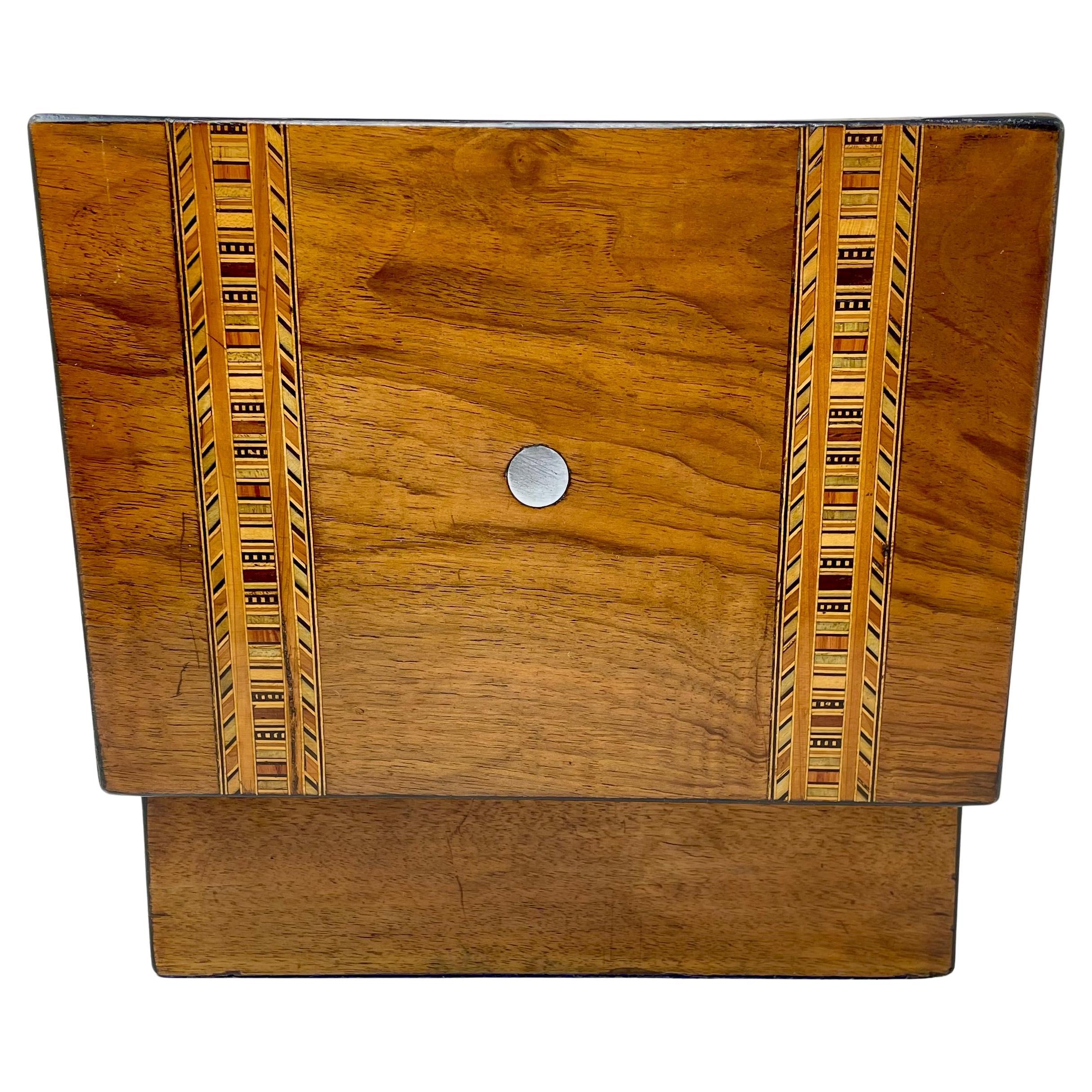 Antique English Tunbridge Marquetry Inlaid Oak Box, Circa 1900. 6