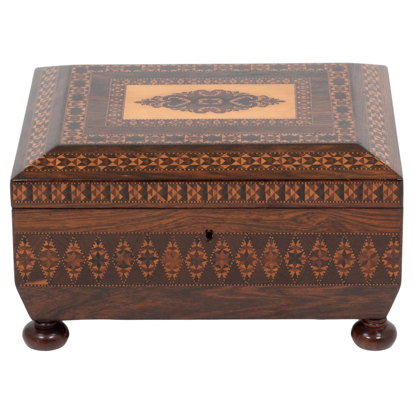 Costurero inglés antiguo de Tunbridge Ware