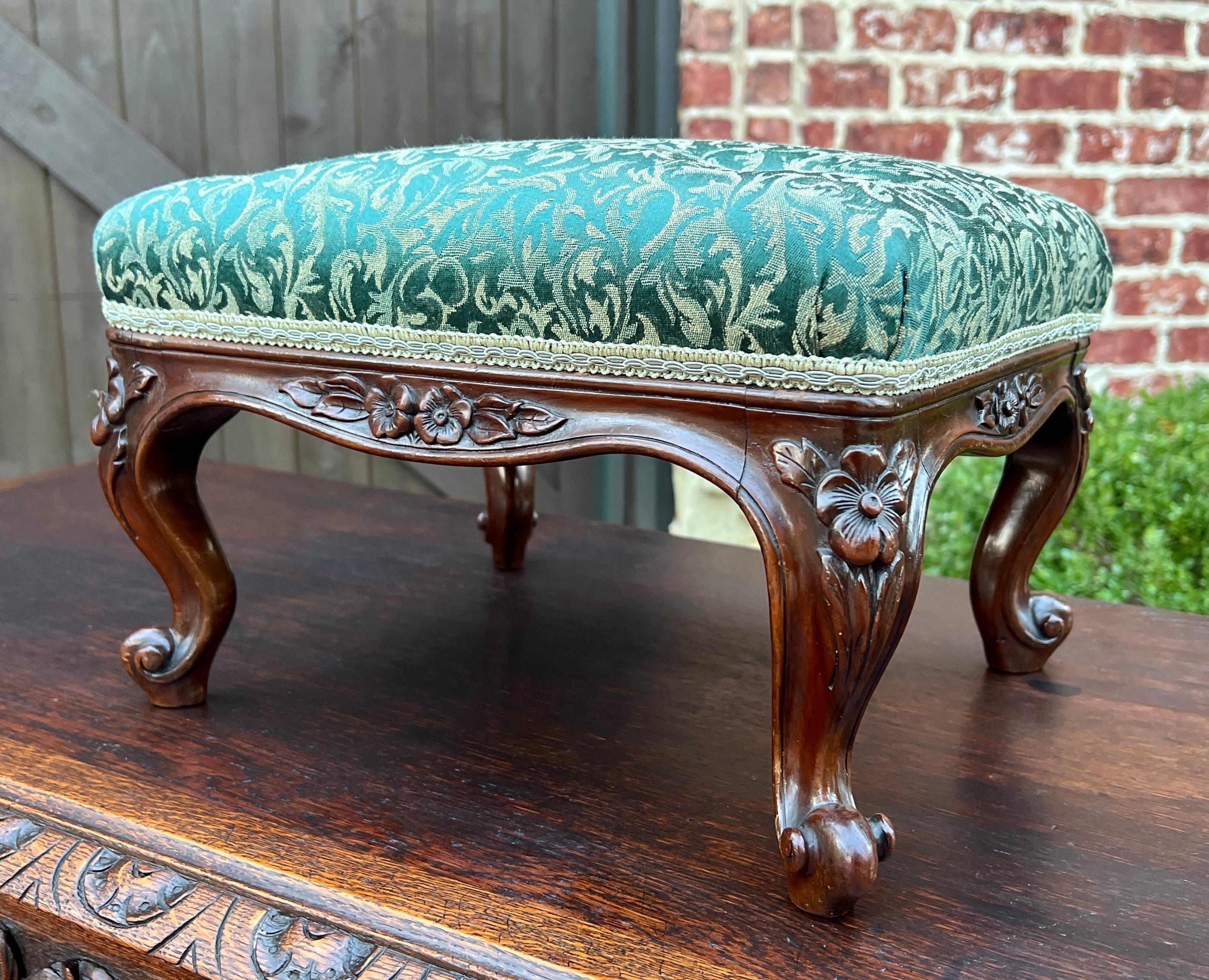 CHARMING Antique English Upholstered Carved Rosewood Small Footstool

Classic British flair decorator piece~~button tuft green upholstery

9.5