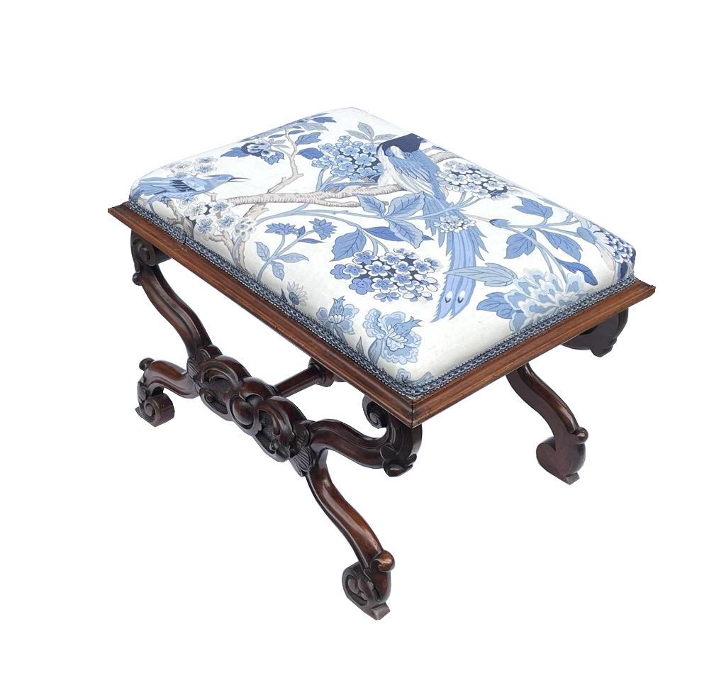Antique English Upholstered Hand Carved Mahogany Stool, 19th Century In Good Condition In Dublin, Ireland