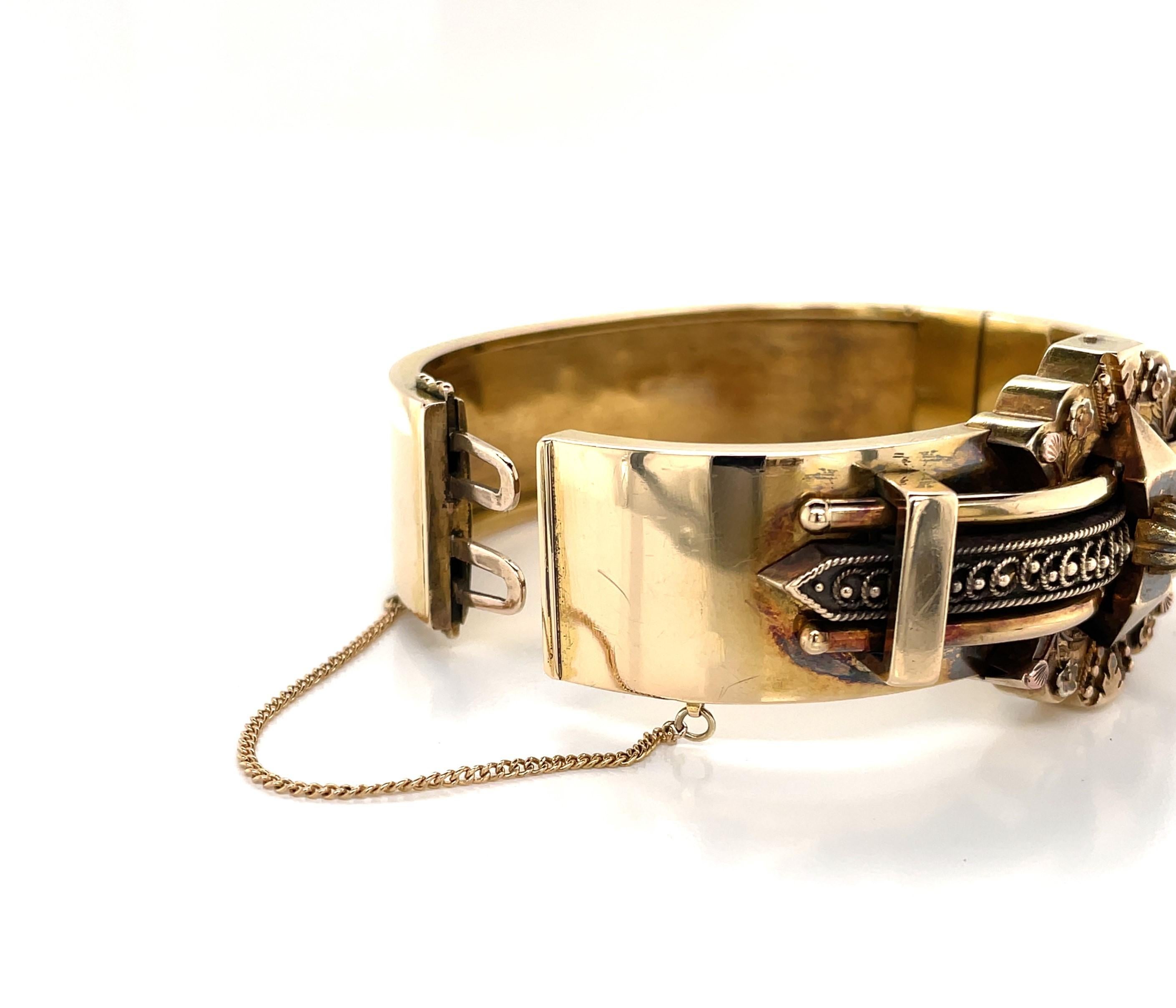 Women's Victorian English 14 Karat Yellow Gold Antique Bracelet For Sale