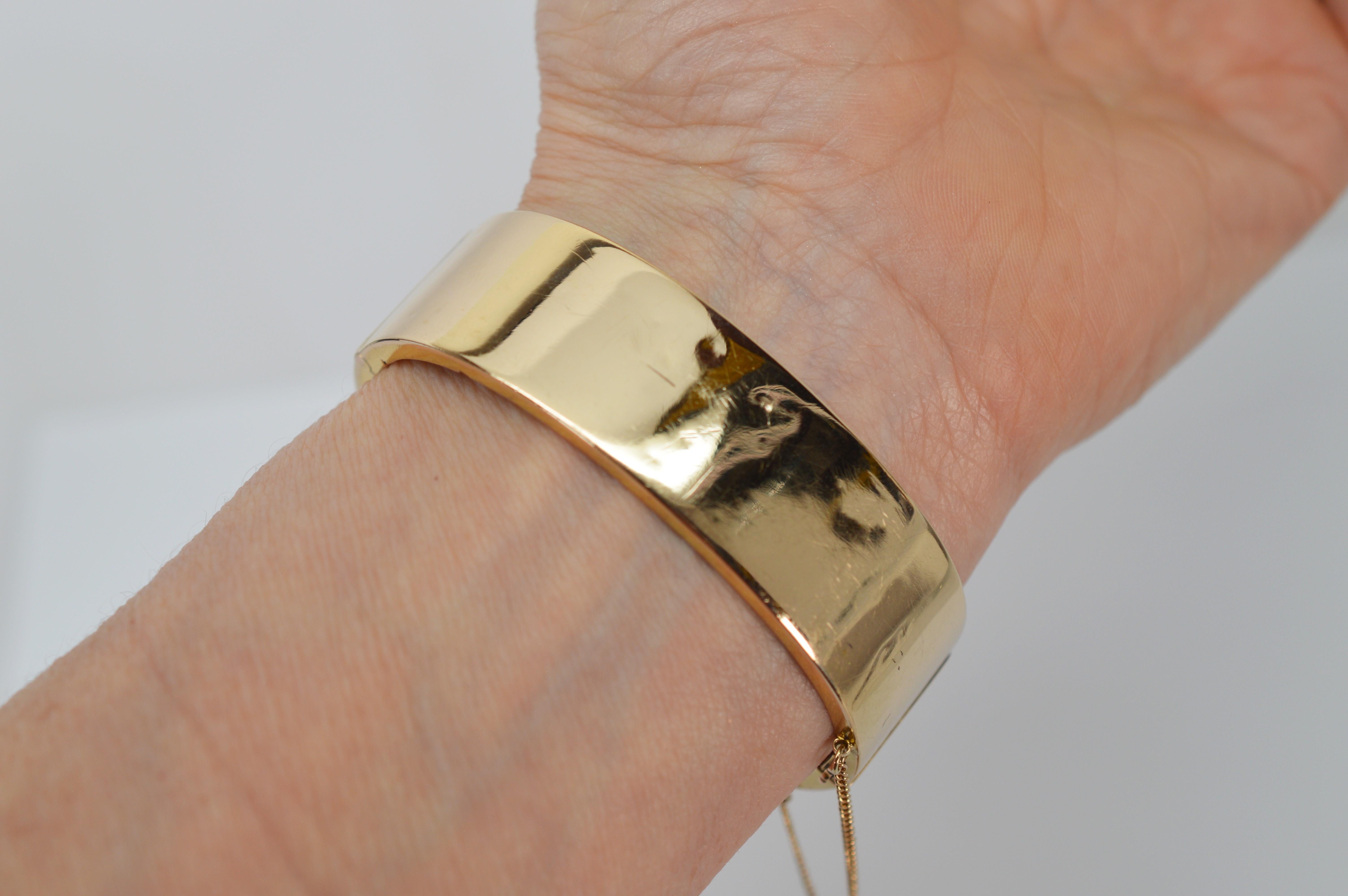 Victorian Era 14 Karat Yellow Gold Ornate Estate Bracelet For Sale 2