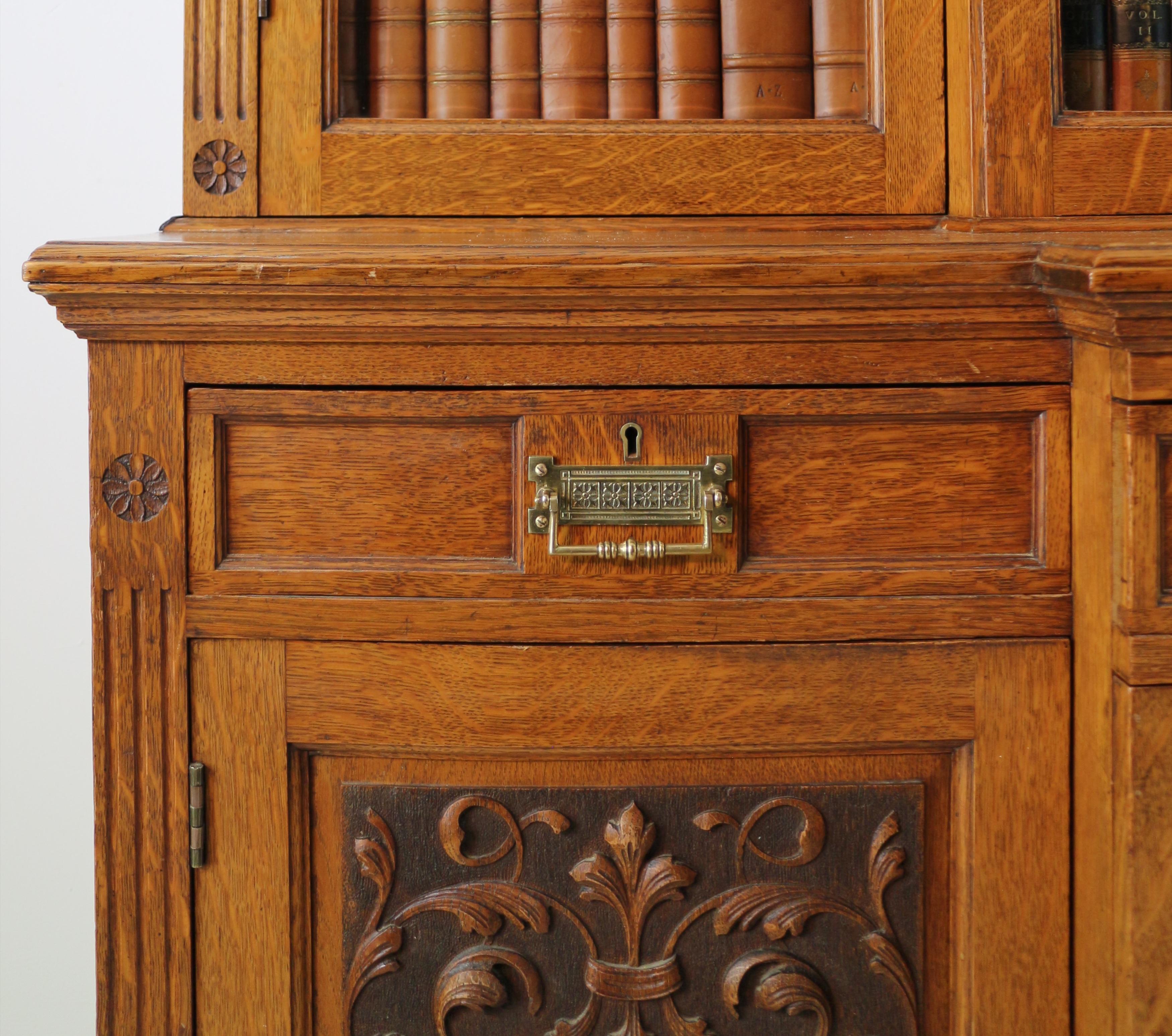Antique English Victorian Art Nouveau Oak Breakfront Bookcase Display Cabinet For Sale 7