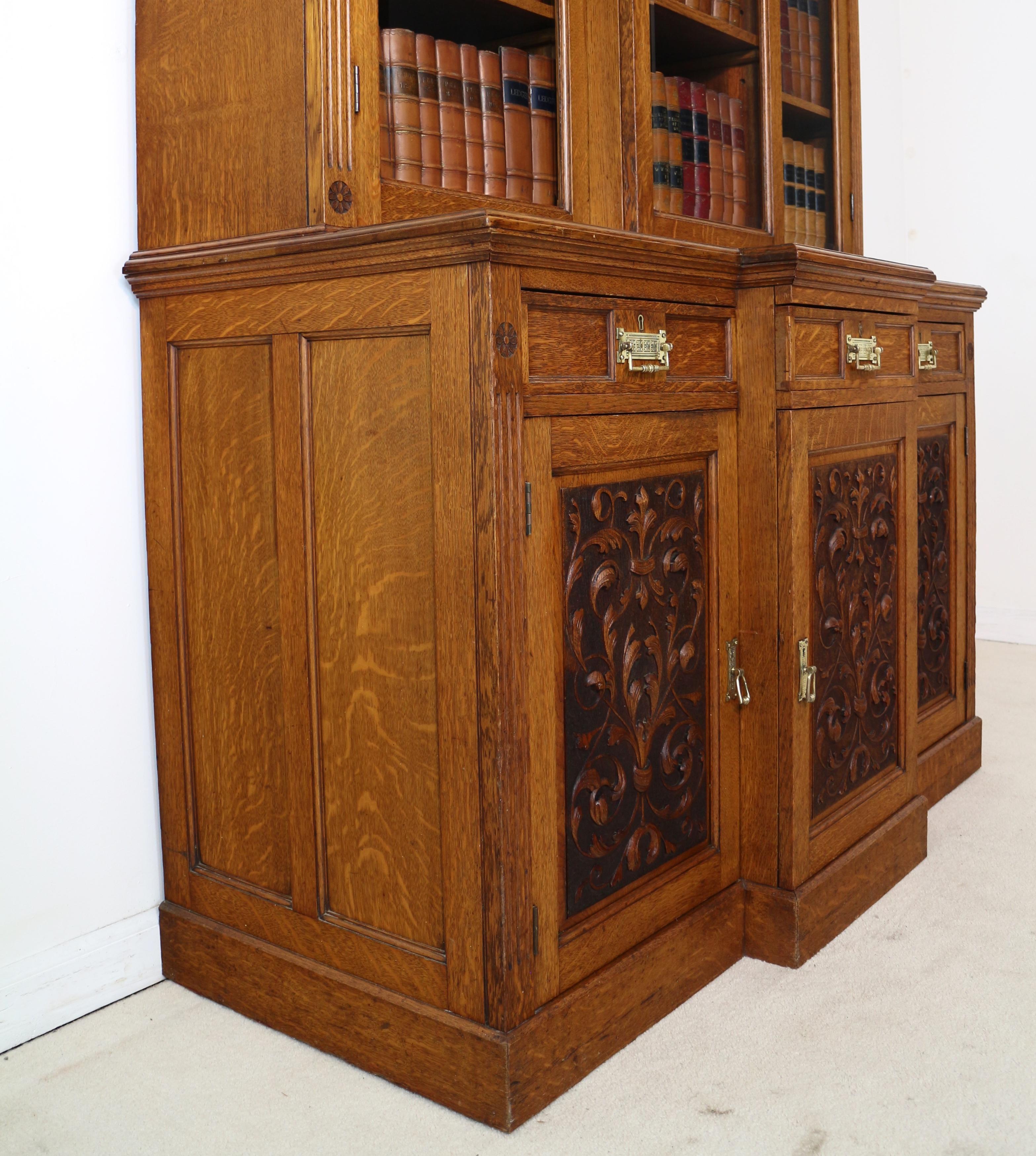 Antique English Victorian Art Nouveau Oak Breakfront Bookcase Display Cabinet 13