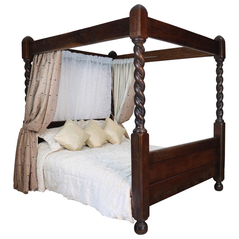 Oak Four Poster Bed For At 1stdibs, Pineapple Poster Bed Kingdom