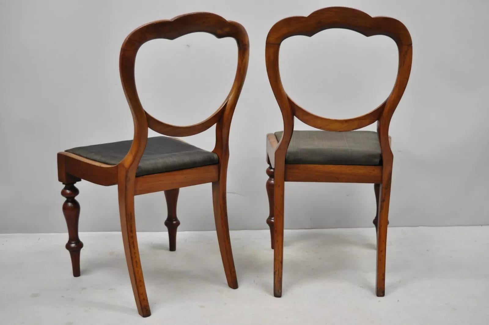 Sedie da biblioteca antiche inglesi vittoriane con schienale a palloncino in mogano - Set di 4 in vendita 2