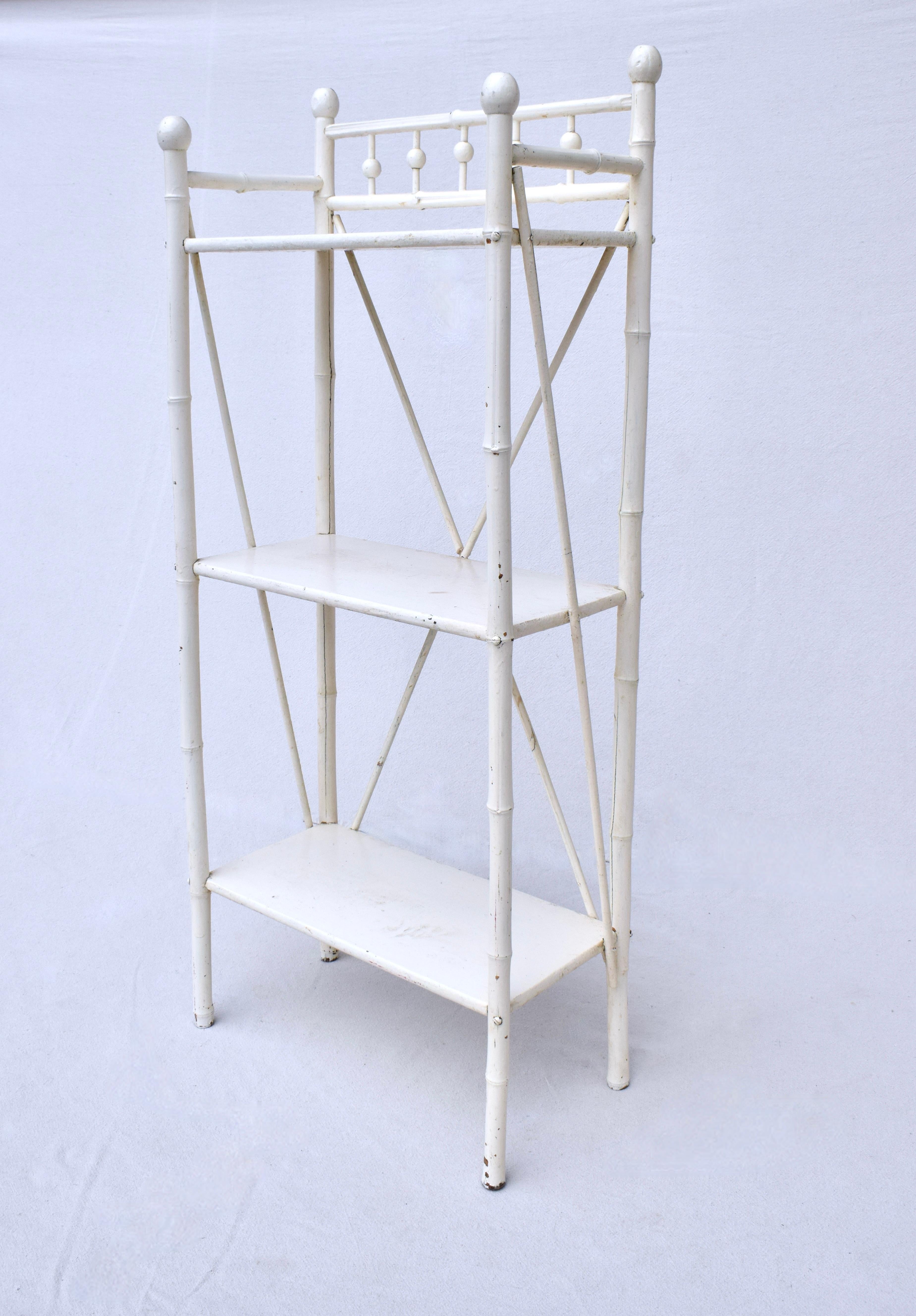 Antico scaffale di bambù vittoriano inglese, con bastone e sfera, per scaffali e curiosità in vendita 1