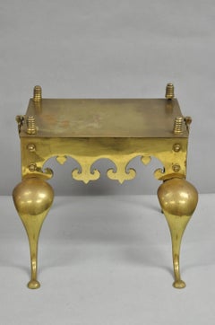 Antique English Victorian Brass Cabriole Leg Fireplace Hearth Footman Trivet