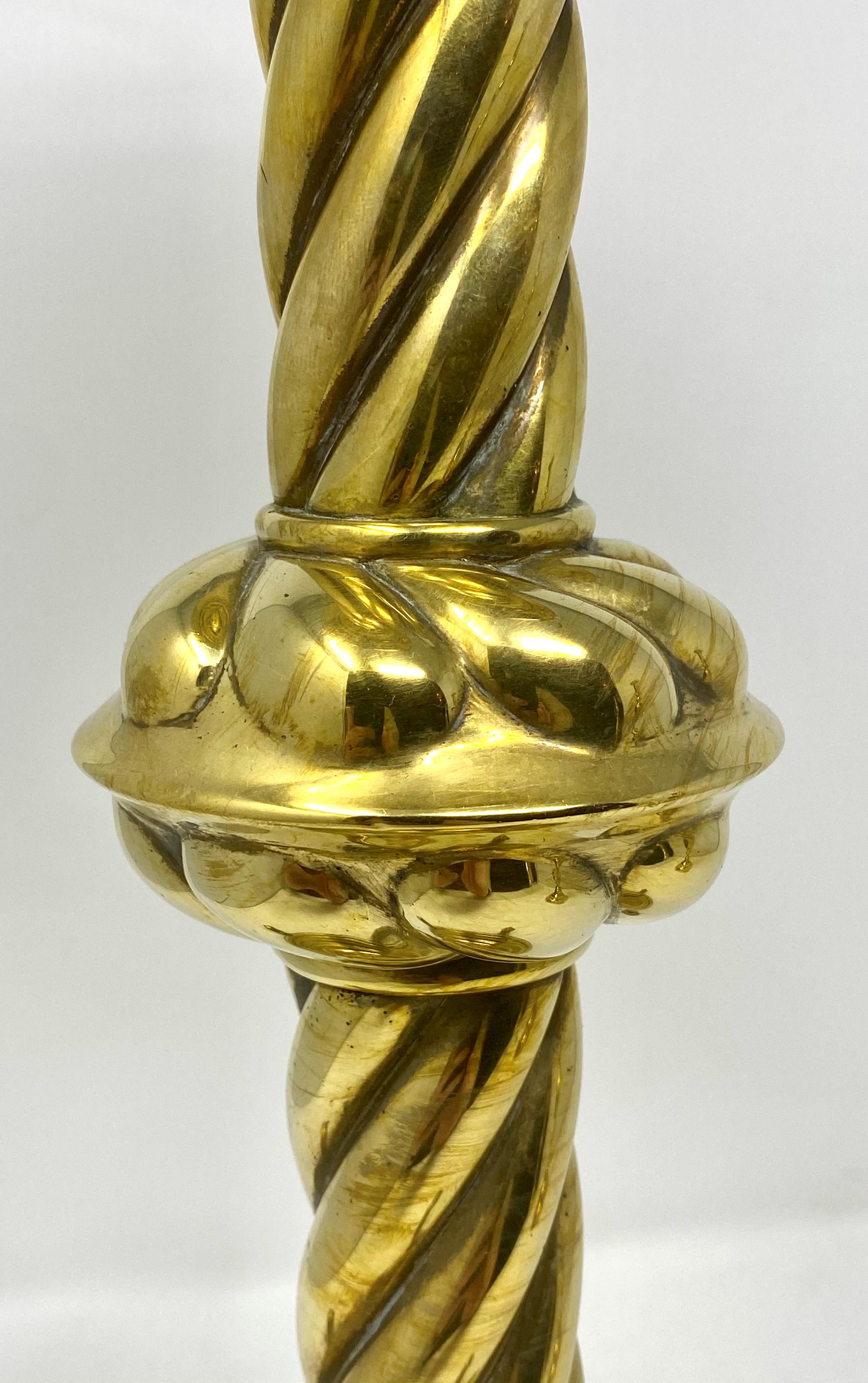 Antique English Victorian Brass Candlestick with Lions, circa 1880-1890 In Good Condition For Sale In New Orleans, LA