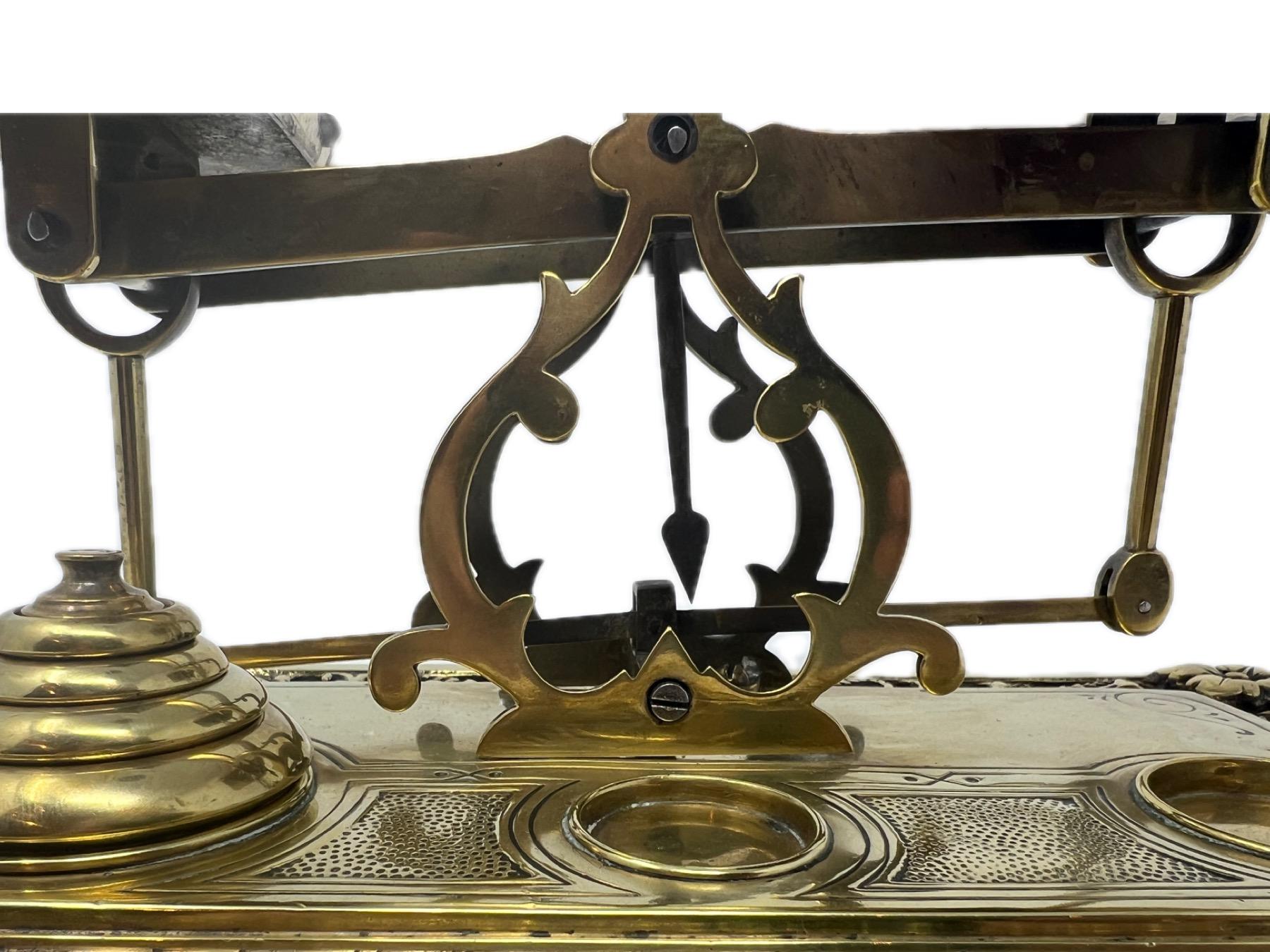 Antique English Victorian Brass Letter Scale & Weights, Circa 1880-1890. In Good Condition For Sale In New Orleans, LA