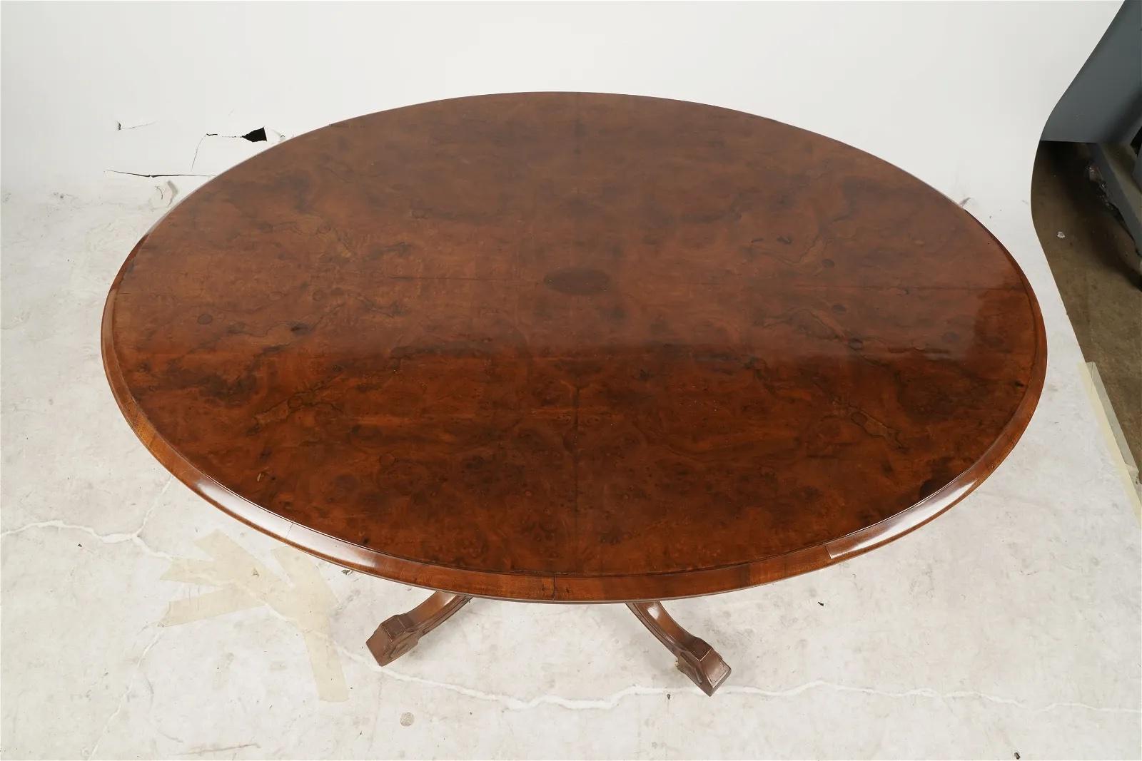 Antique English Victorian Burl Walnut Tilt Top Center Table - Mid 19th Century For Sale 2