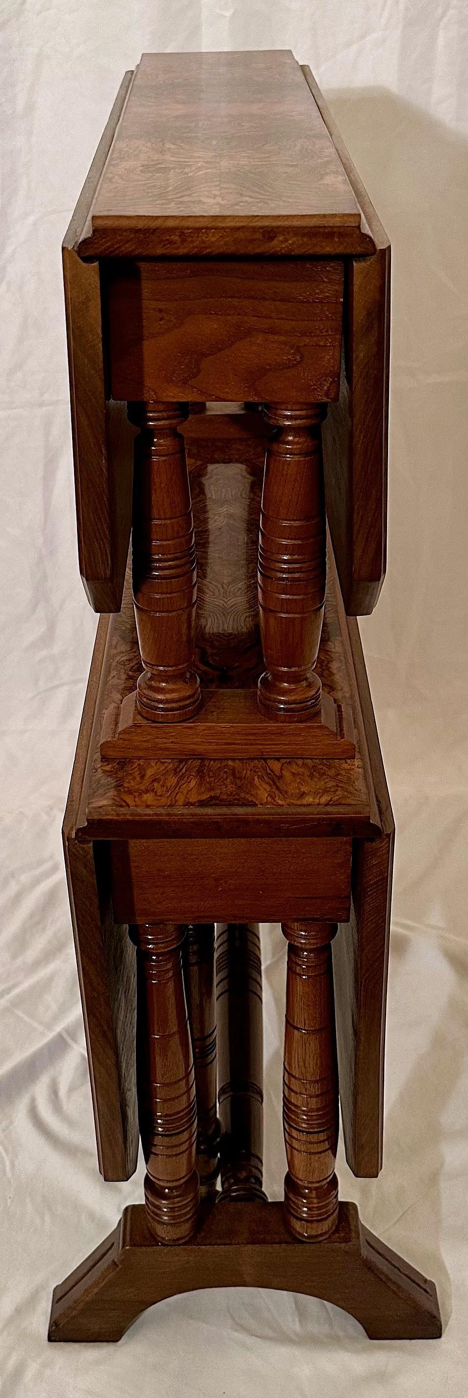 Antique English Victorian Burled Walnut Sutherland Table, Circa 1880's. For Sale 4