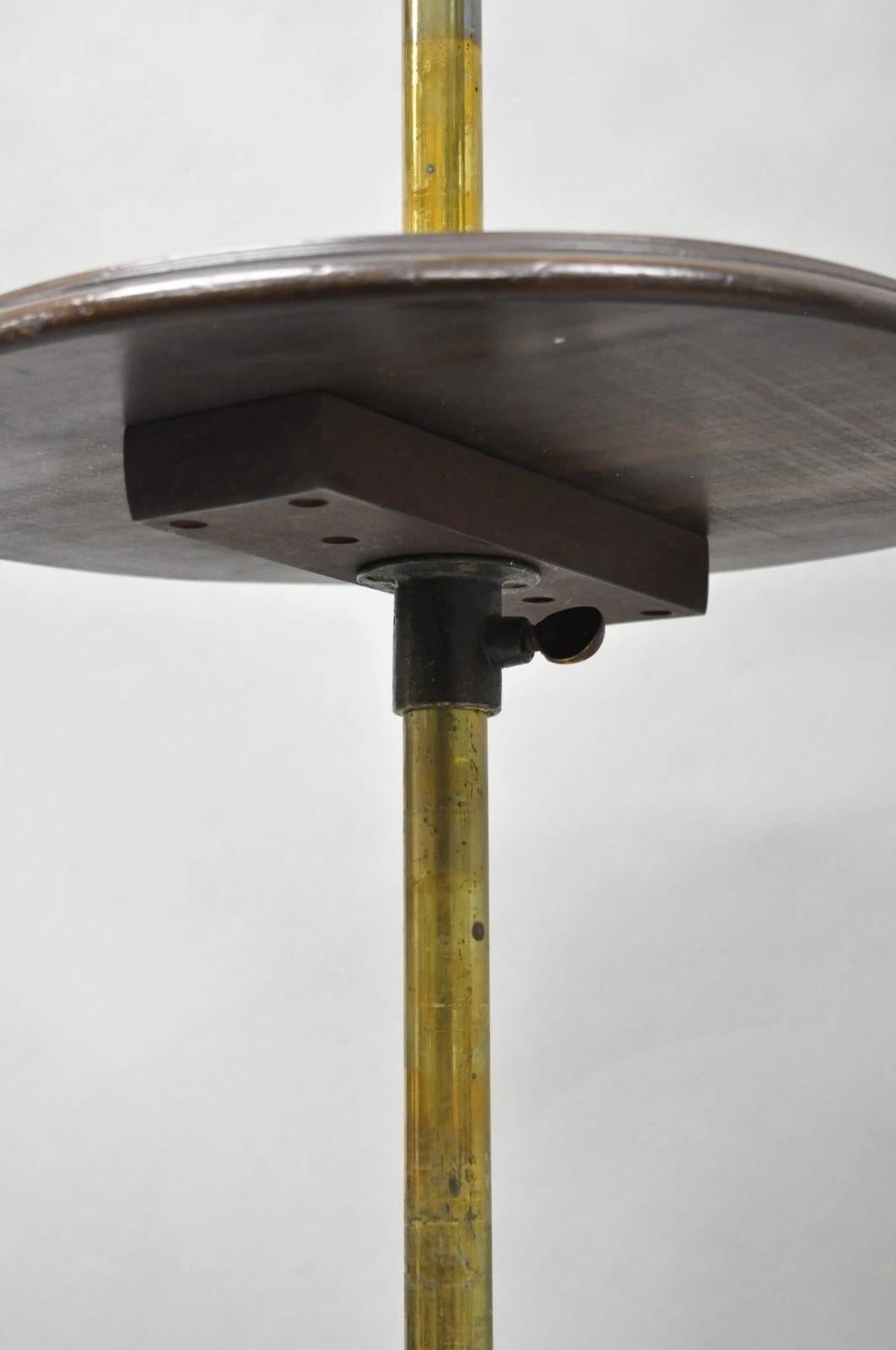 Ancien lutrin anglais victorien en fonte à pattes en noyer et laiton avec lampe en vente 8