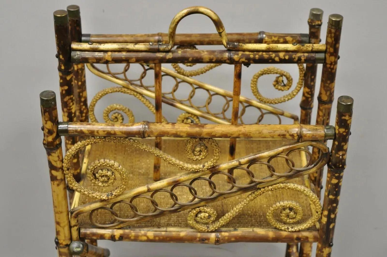 Vittoriano Antico scaffale di bambù bruciato e carbonizzato inglese per riviste in vendita
