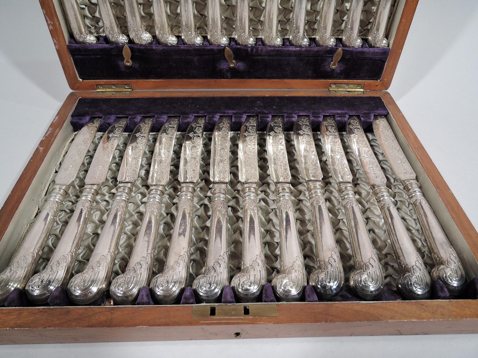 Antique English Victorian Classical 24-Piece Dessert Set in Wood Case In Good Condition In New York, NY