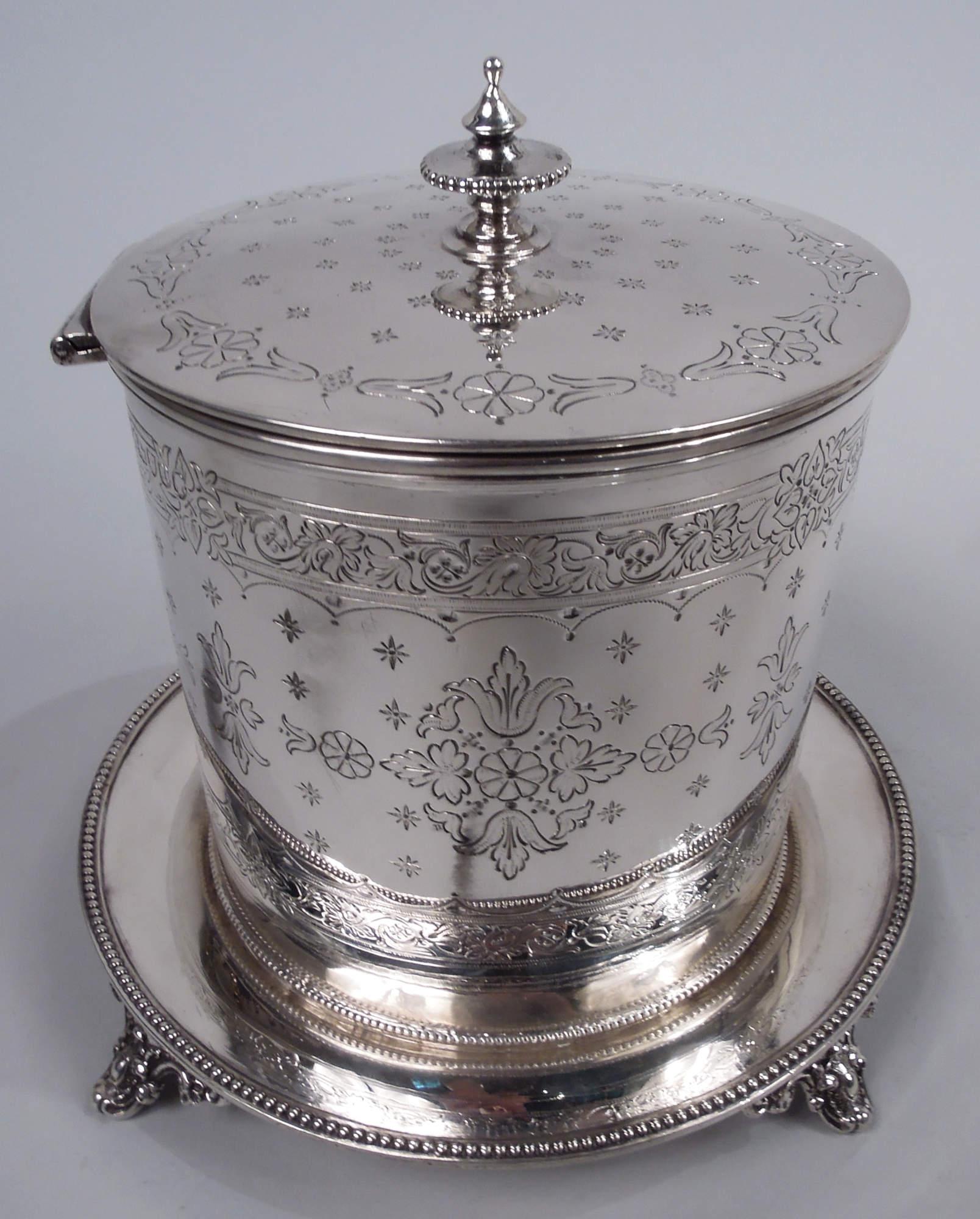 Antique English Victorian Classical Sterling Silver Biscuit Jar, 1872 In Good Condition For Sale In New York, NY