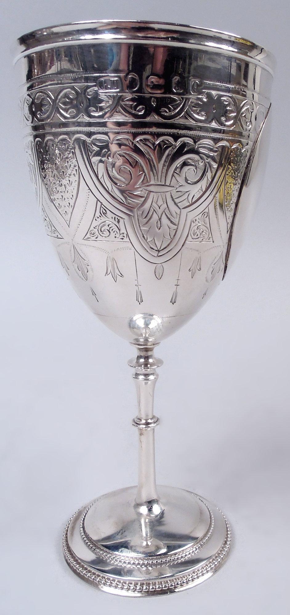 Antigua copa inglesa victoriana clásica de plata de ley, 1865 Inglés en venta