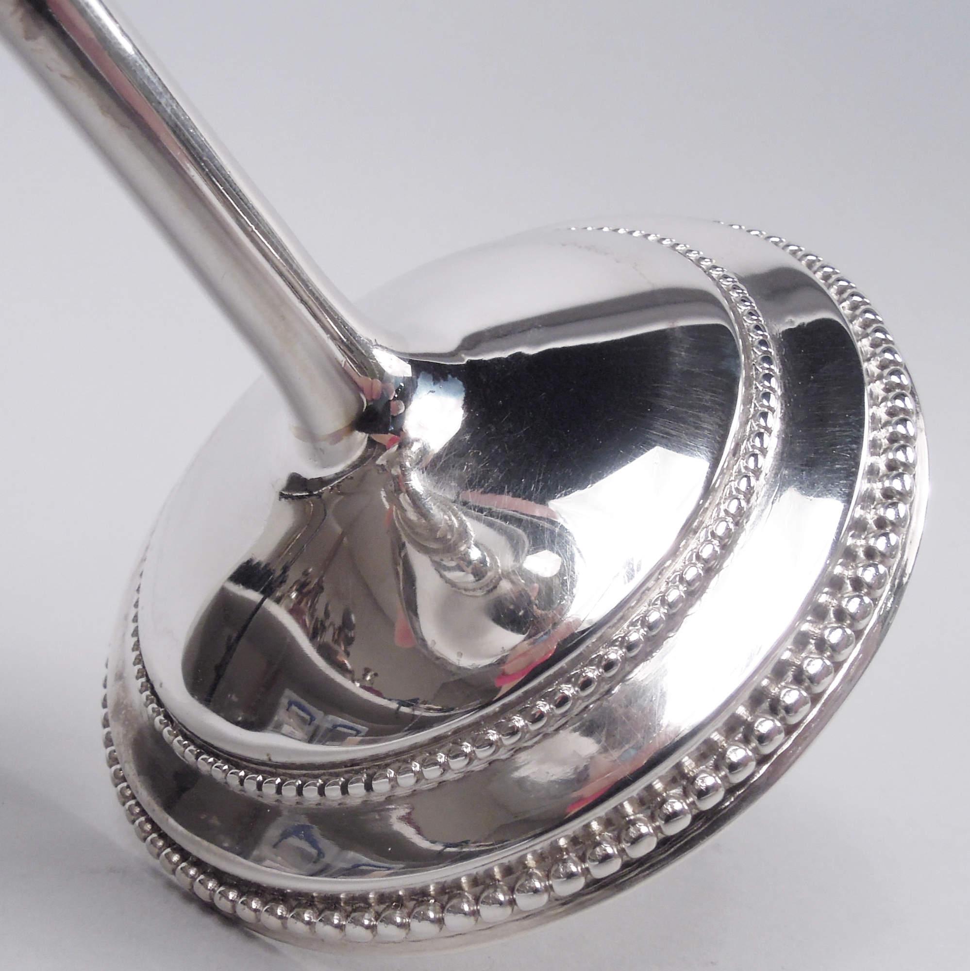 Antigua copa inglesa victoriana clásica de plata de ley, 1865 Mediados del siglo XIX en venta