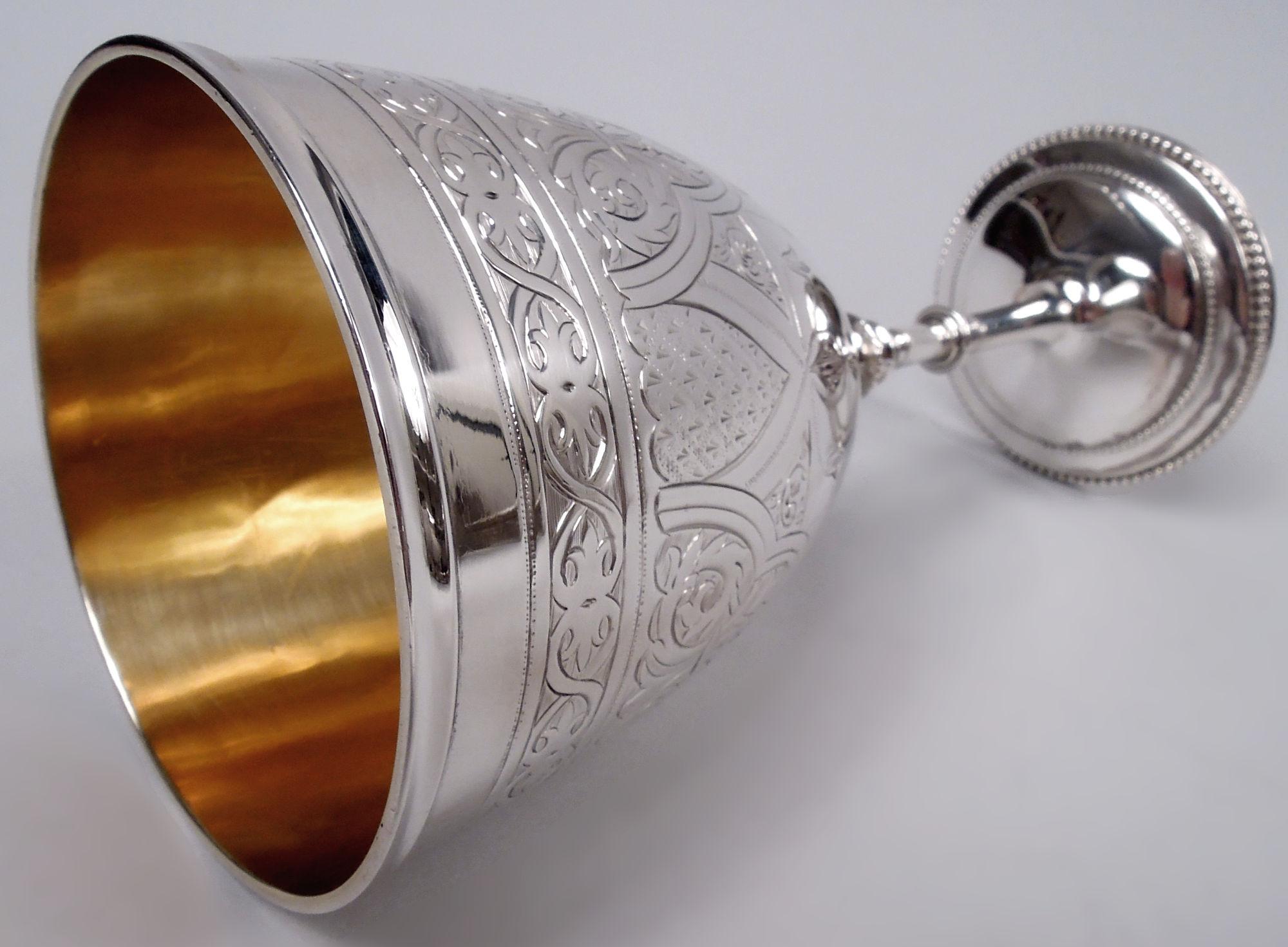 Antigua copa inglesa victoriana clásica de plata de ley, 1865 Plata esterlina en venta