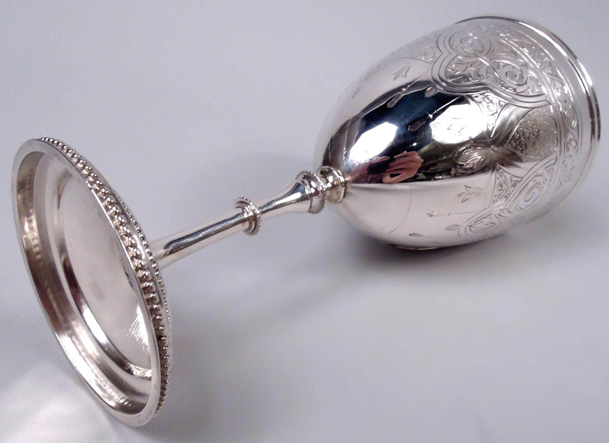 Antigua copa inglesa victoriana clásica de plata de ley, 1865 en venta 1