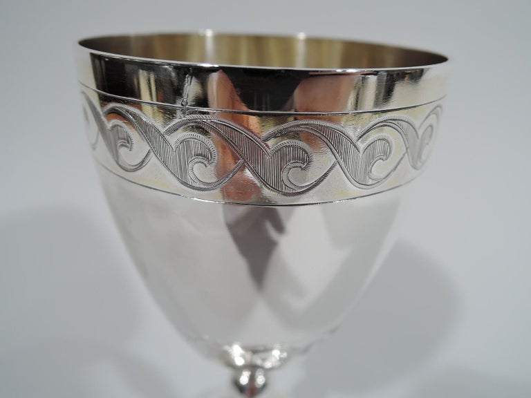 Antique English Victorian Classical Sterling Silver Goblet In Excellent Condition For Sale In New York, NY