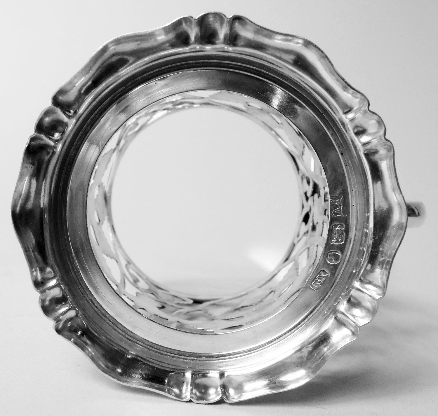 Antiguo tarro inglés victoriano clásico de plata de ley para mostaza, 1842 en venta 3
