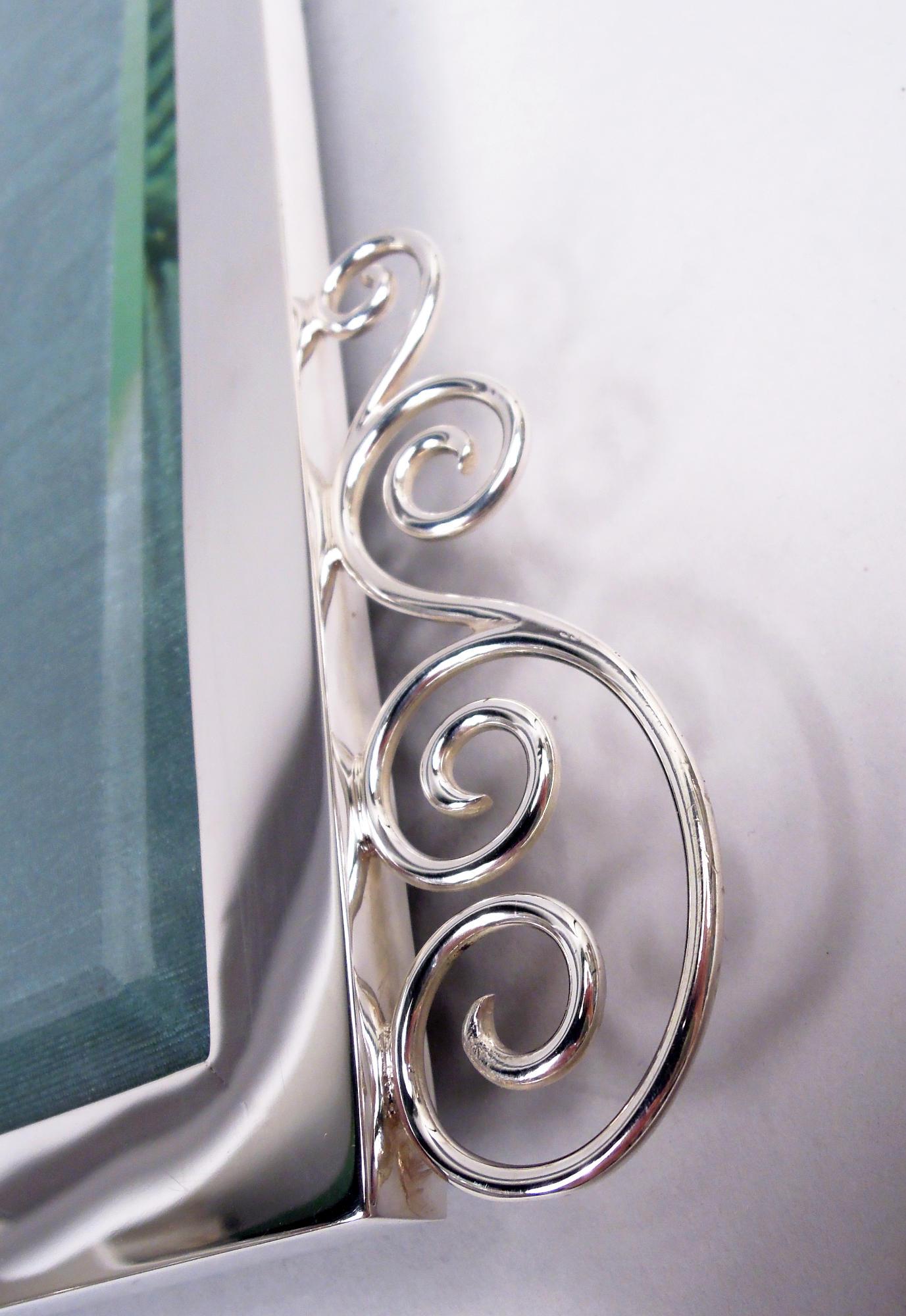 Antica cornice d'argento inglese vittoriana classica 1896 In condizioni buone in vendita a New York, NY
