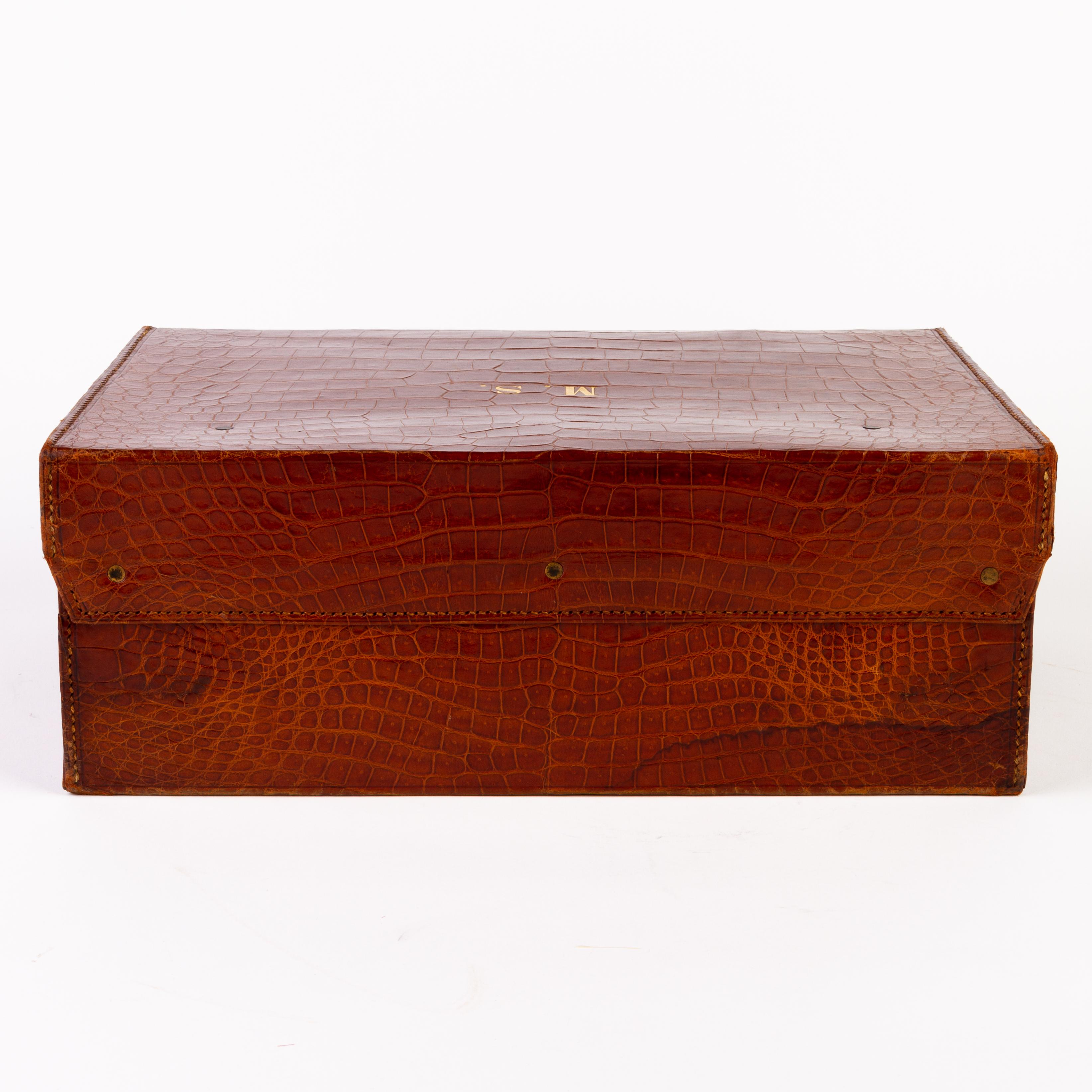 Antique English Victorian Crocodile Skin Vanity Travelling Case 19th Century 7