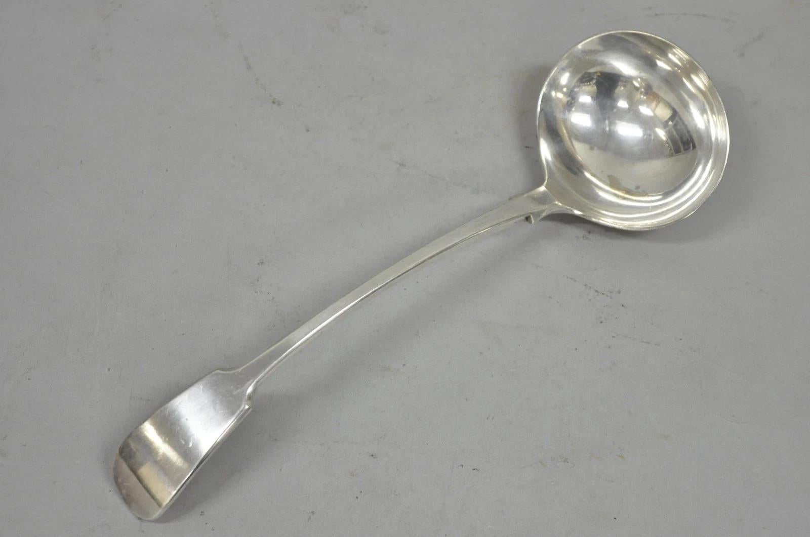 XX secolo Antico mestolo da zuppa inglese vittoriano Daniel & Arter con motivo a violino e placcato in argento in vendita