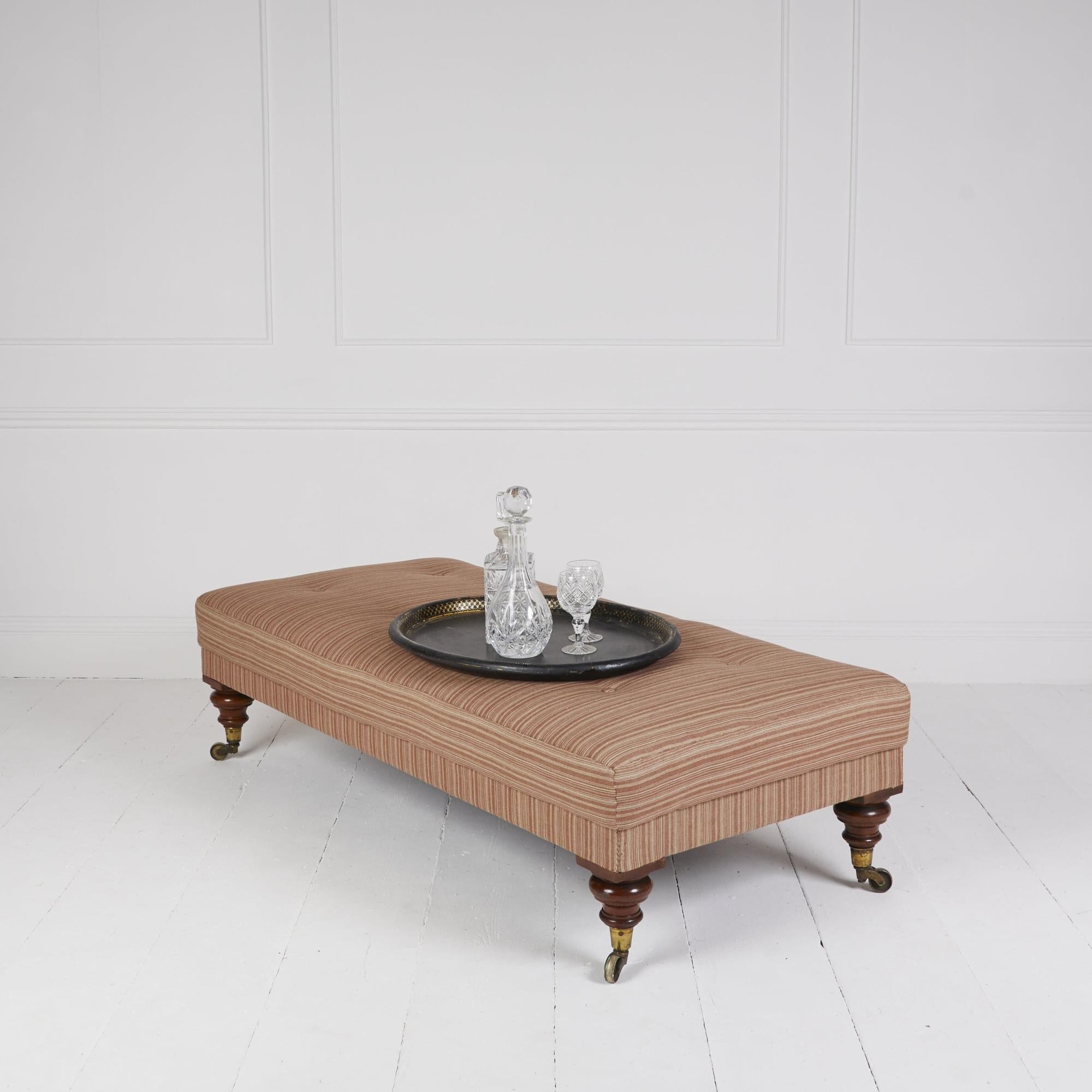 Tabouret ancien anglais victorien daybed ottoman en vente 1