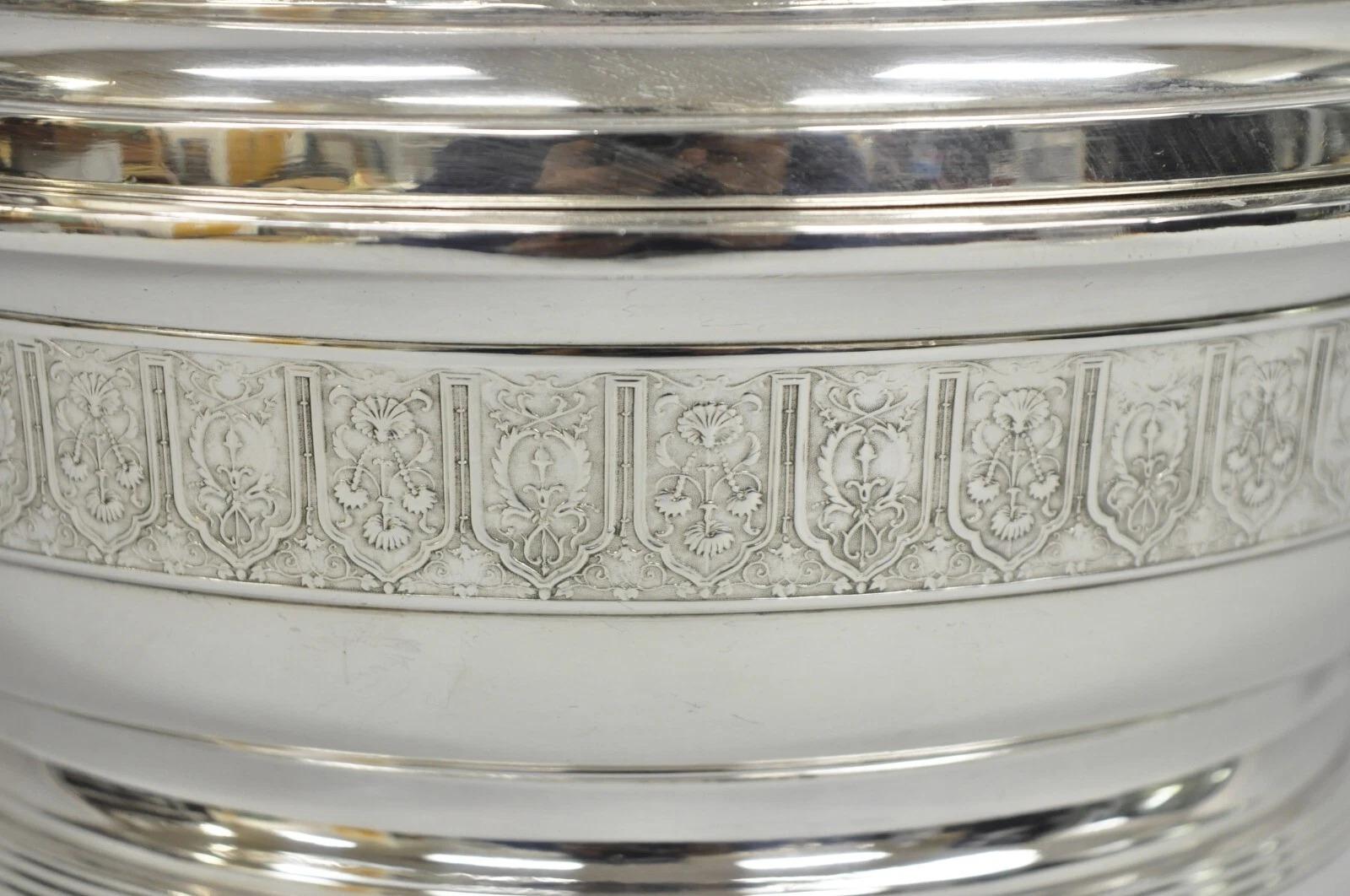 Victorien Soupière anglaise victorienne ancienne Reed & Barton plaquée argent en vente