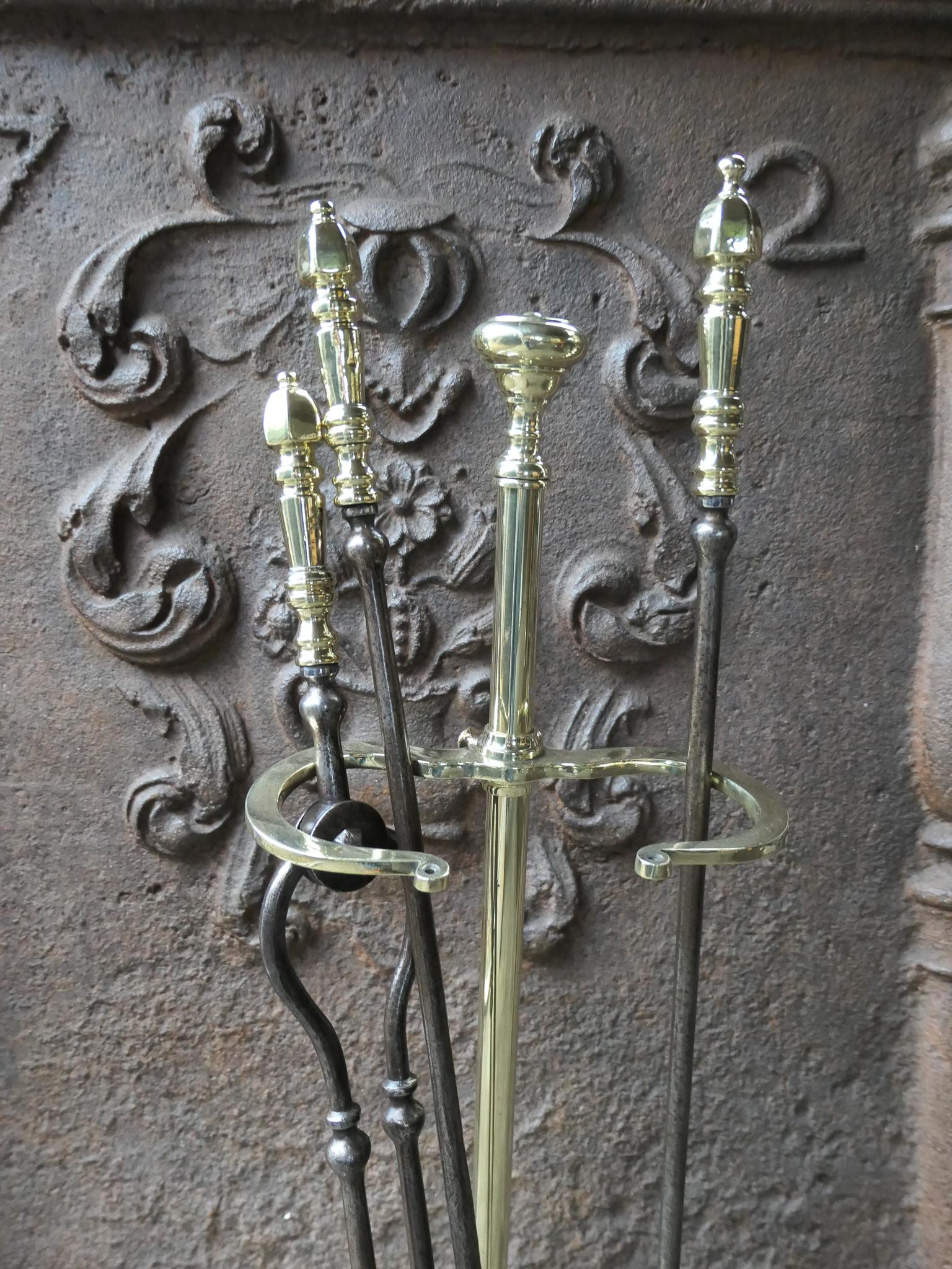 19th Century Antique English Victorian Fireplace Companion Set, 19th C For Sale