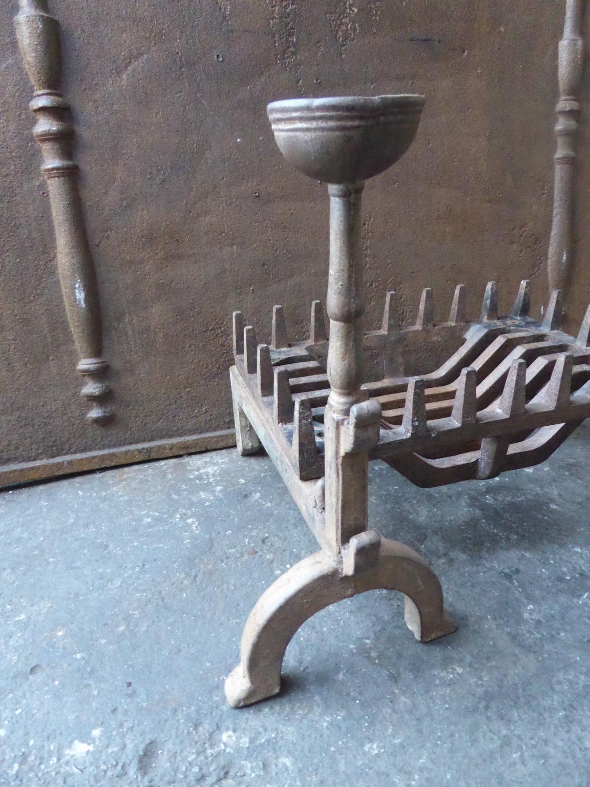 Iron  Antique English Victorian Fireplace Grate or Fire Grate, 19th Century