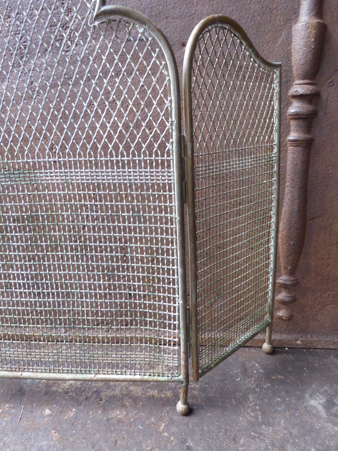 Antique English Victorian Fireplace Screen or Fire Screen, 19th Century In Good Condition In Amerongen, NL