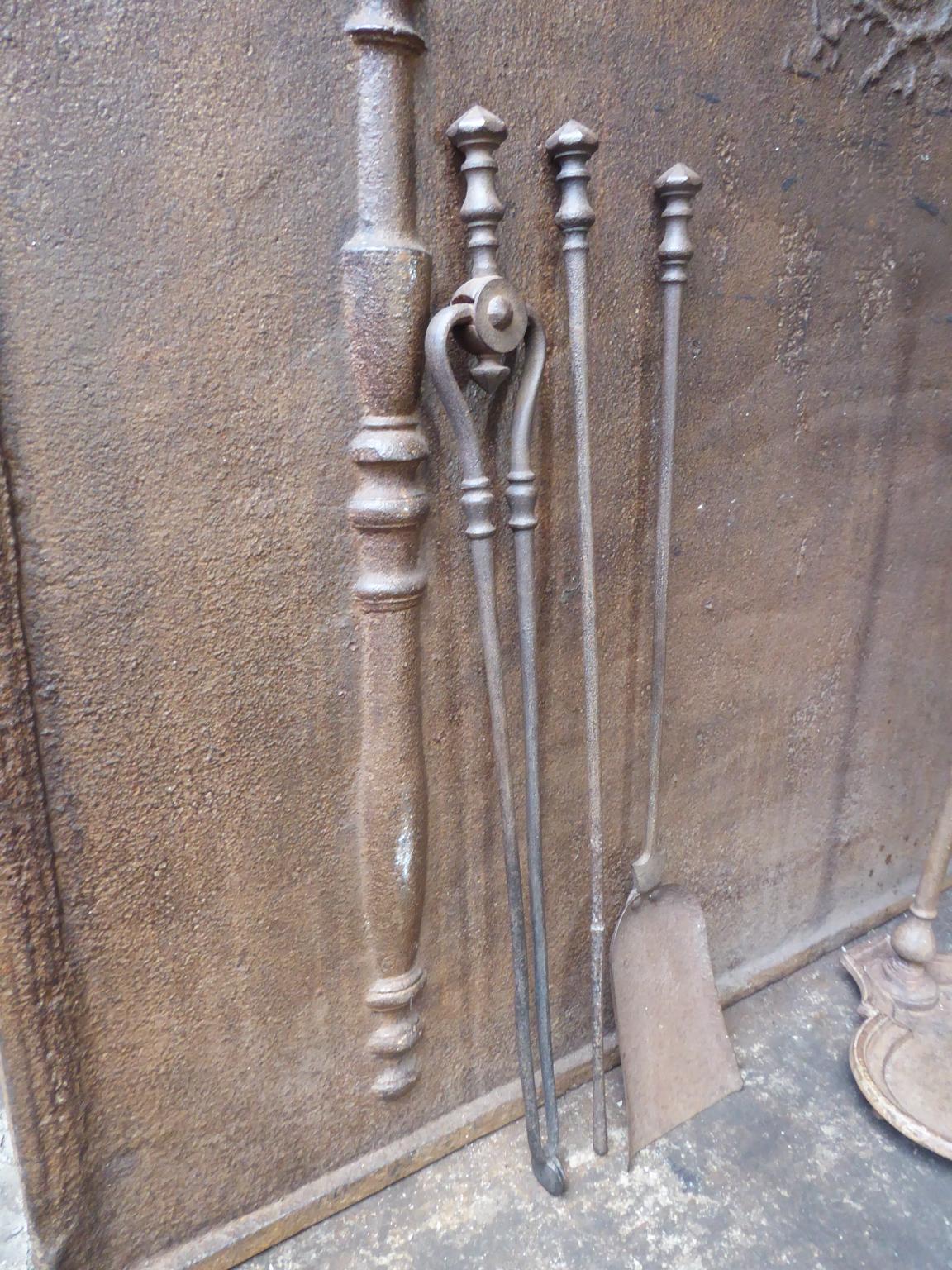 Antique English Victorian Fireplace Tools or Fire Tools, 19th Century For Sale 5