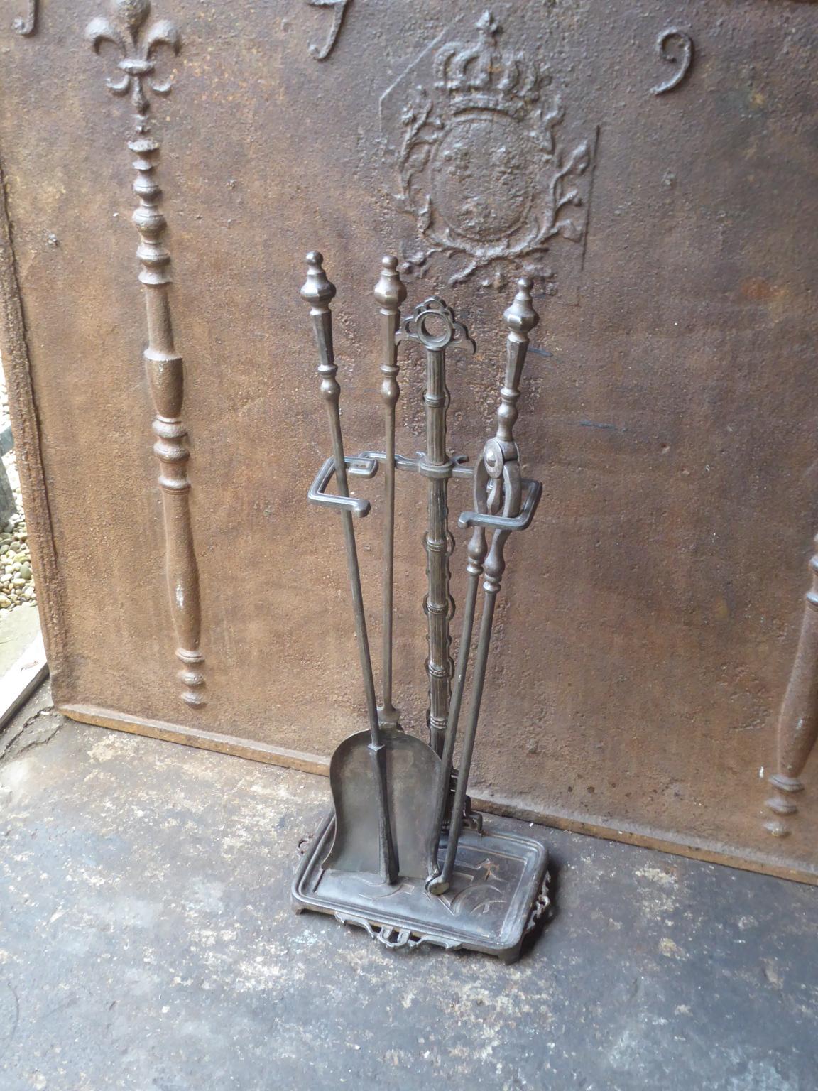 Cast Antique English Victorian Fireplace Tools or Fire Tools, 19th Century