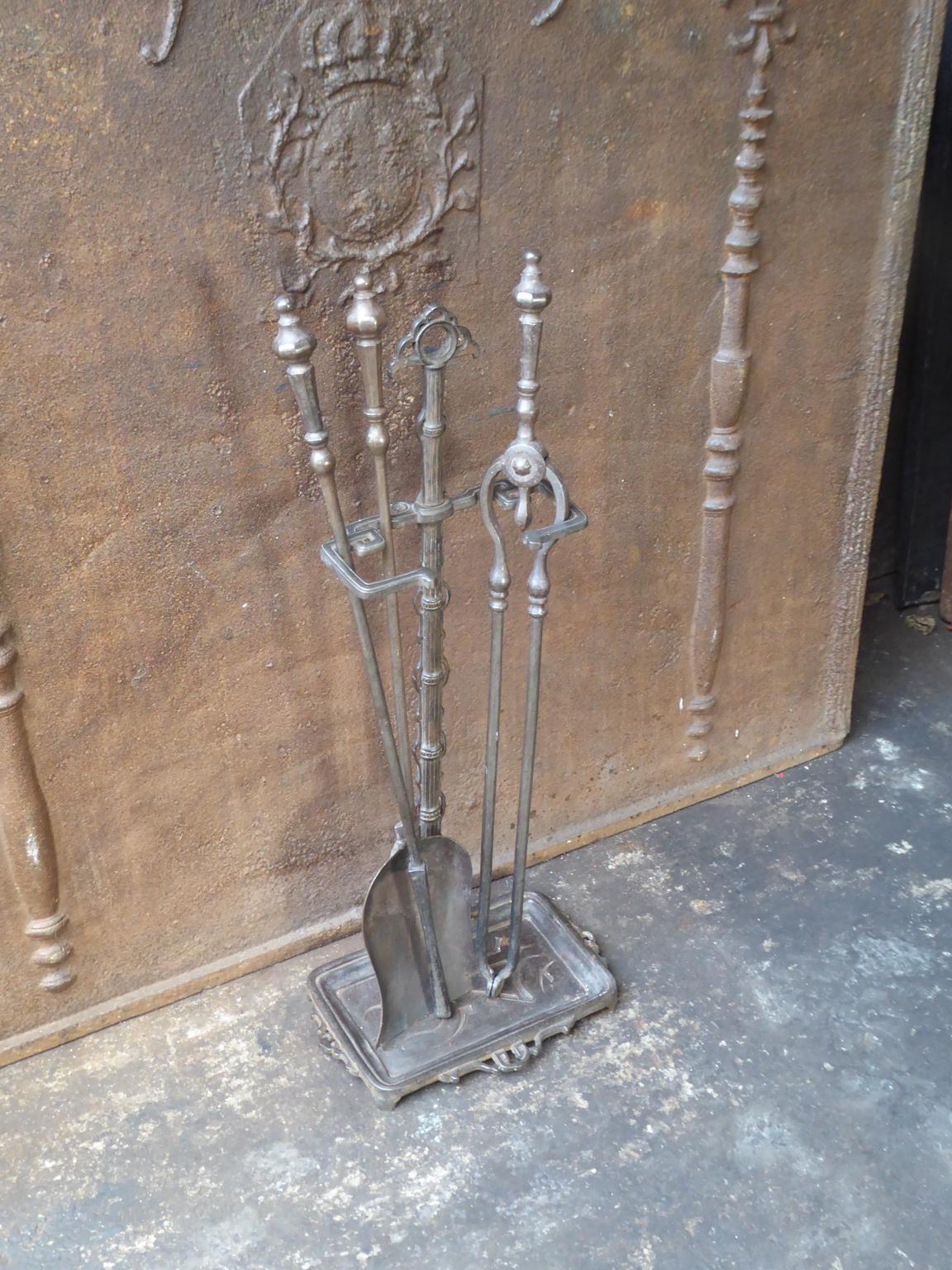 Antique English Victorian Fireplace Tools or Fire Tools, 19th Century In Good Condition In Amerongen, NL