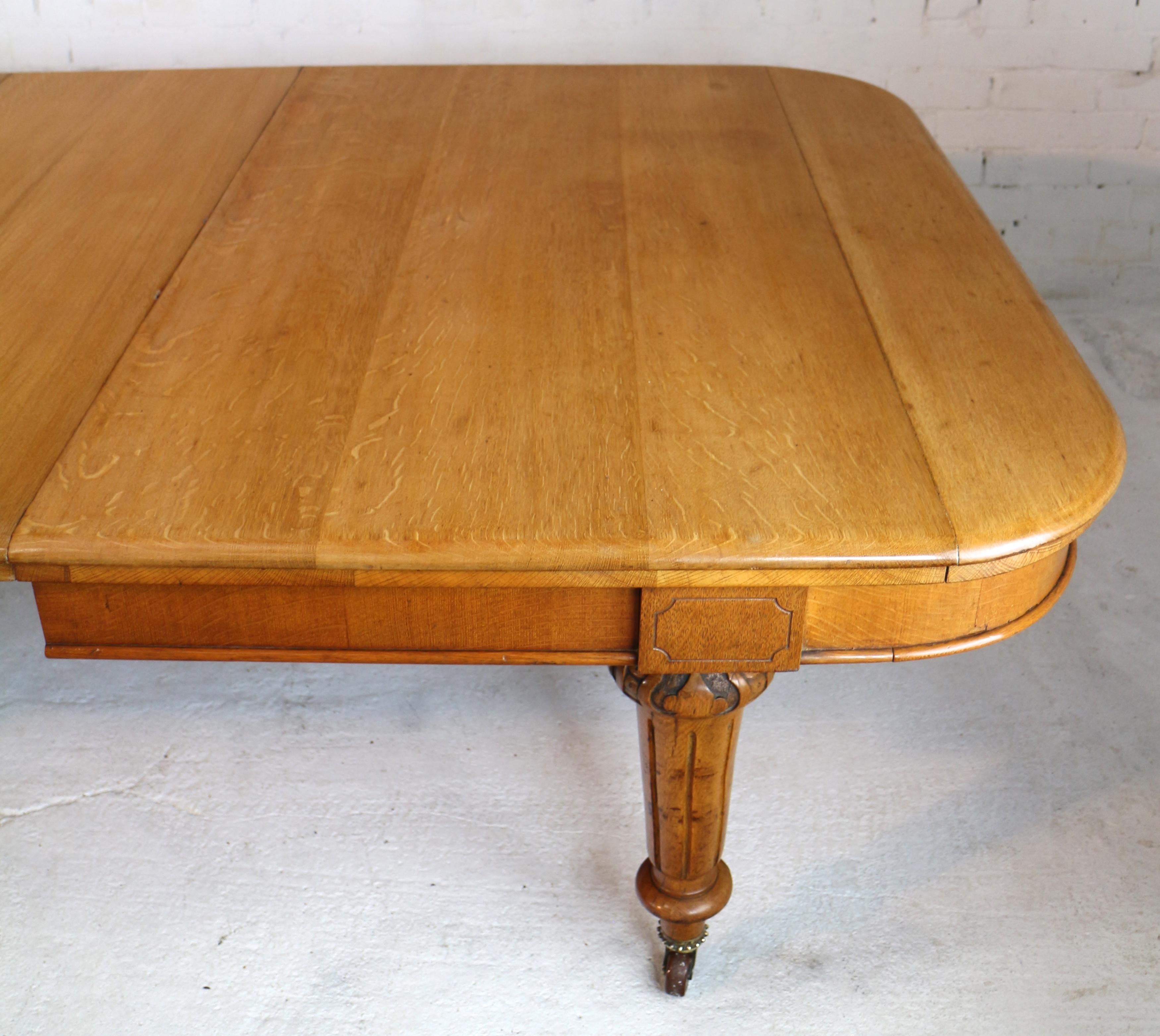 Antique English Victorian Golden Oak Extending Dining Table and Two Leaves 2