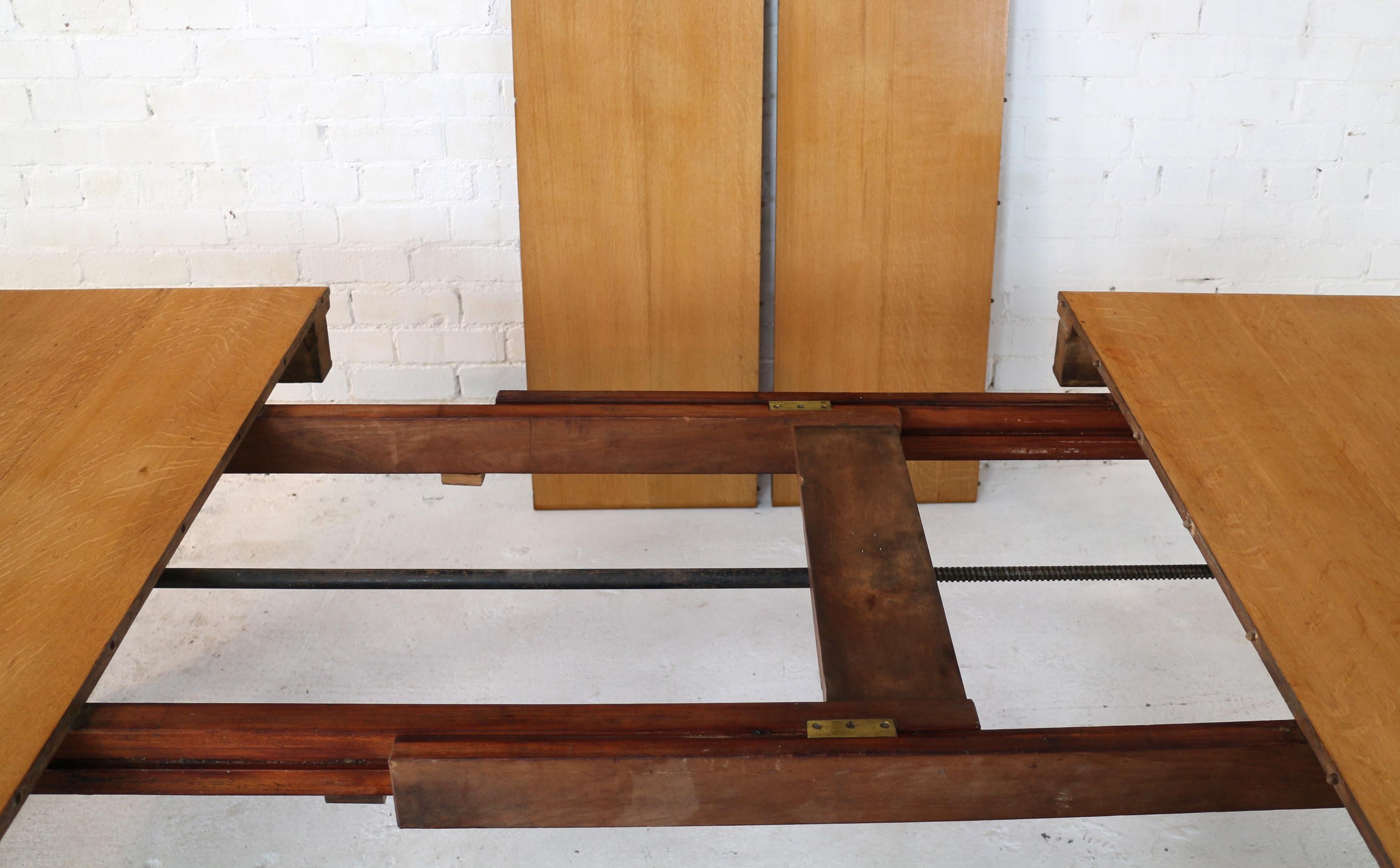 Antique English Victorian Golden Oak Extending Dining Table and Two Leaves 5